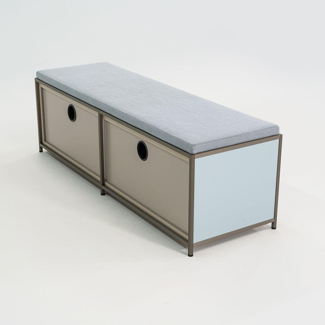 Banc DITA Pagnon & Pelhaitre avec coussin bleu Lavande sur finition en acier, 2023 Excellent état - En vente à Philadelphia, PA