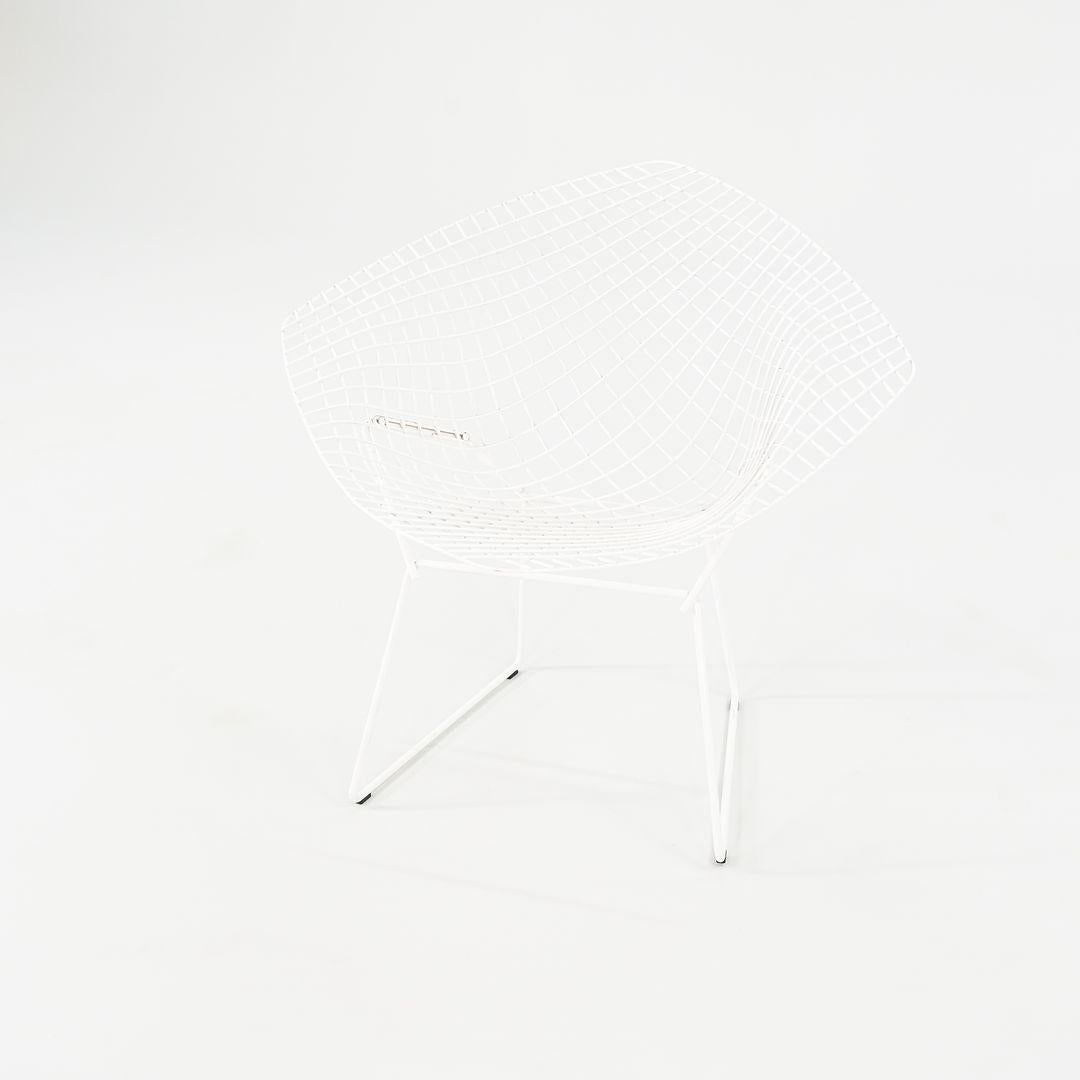 Paar Knoll Bertoia Diamant-Loungesessel in Weiß, Modell 421, 2023, Paar (Moderne) im Angebot