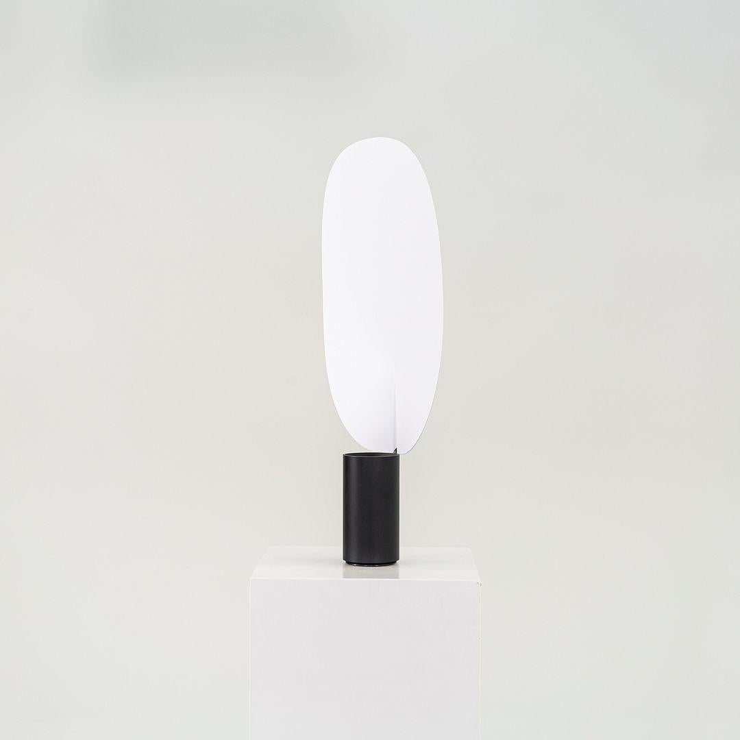 2023 Patricia Urquiola für Flos Serena Tisch-/Schreibtischleuchte mit schwarzem Diffusor im Angebot 2