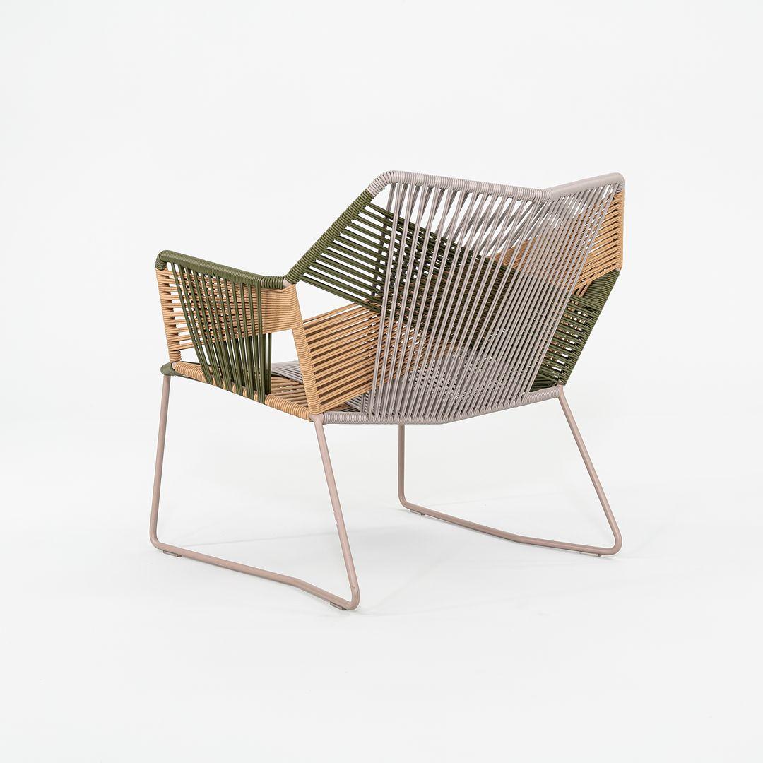 2023 Patricia Urquiola per Moroso Tropicalia Lounge Arm Chair Verniciata in Verde in vendita 4