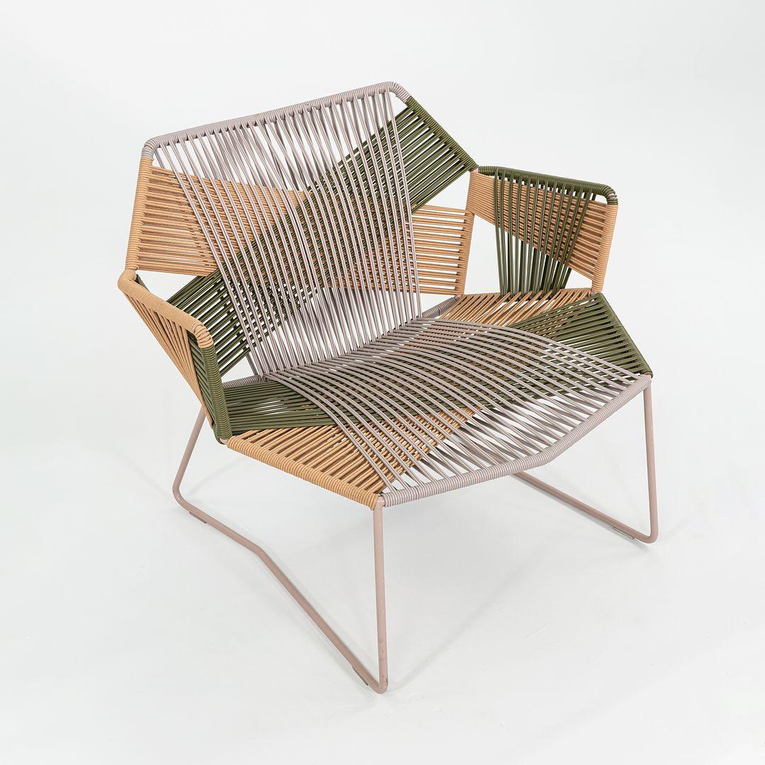 2023 Patricia Urquiola per Moroso Tropicalia Lounge Arm Chair Verniciata in Verde in vendita 1
