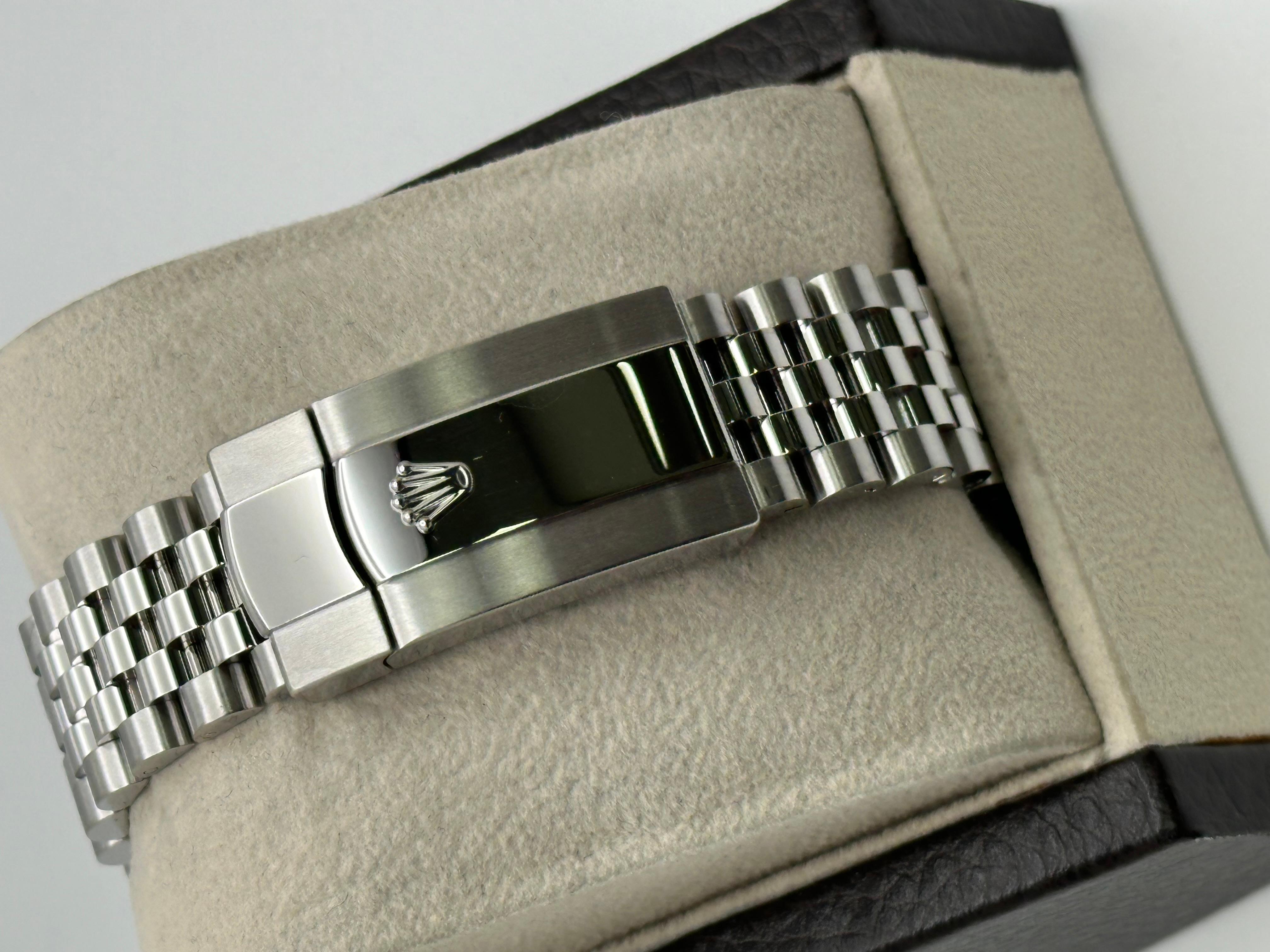 Rolex Datejust 126234 36mm Grünes Palmenmotiv Zifferblatt Edelstahl Box Papier 2023 2