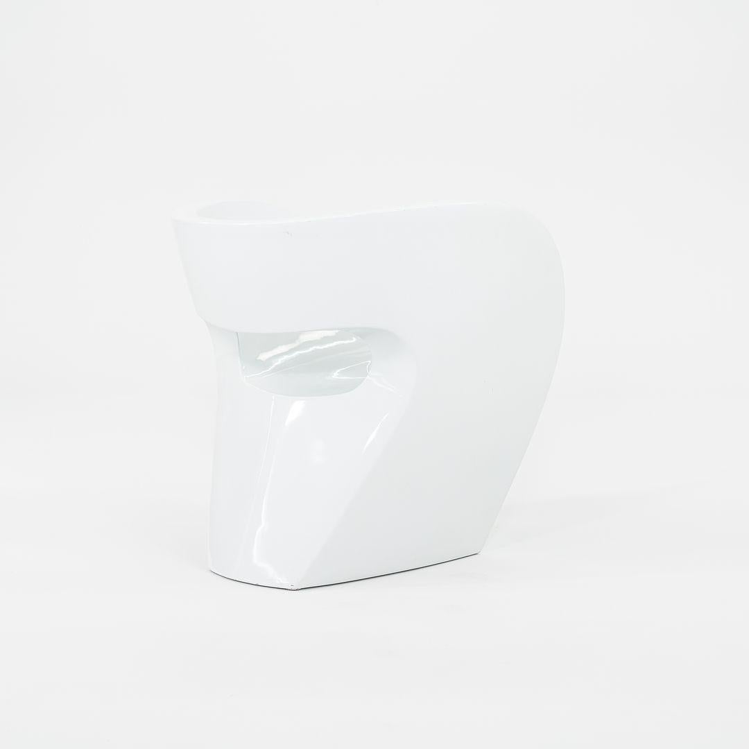 2023 Ron Arad für Moroso Little Albert Weiß lackierter Lounge-Sessel, RAL9003 (Italienisch) im Angebot