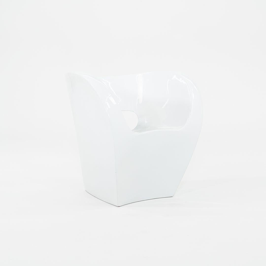 2023 Ron Arad für Moroso Little Albert Weiß lackierter Lounge-Sessel, RAL9003 (21. Jahrhundert und zeitgenössisch) im Angebot
