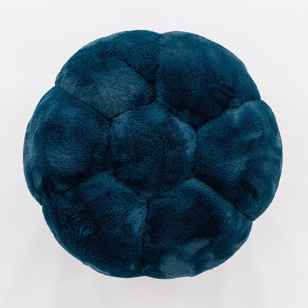 2023 Sacha Lakic per Roche Bobois Apexer Ottoman in Petrolio Blu in vendita 1