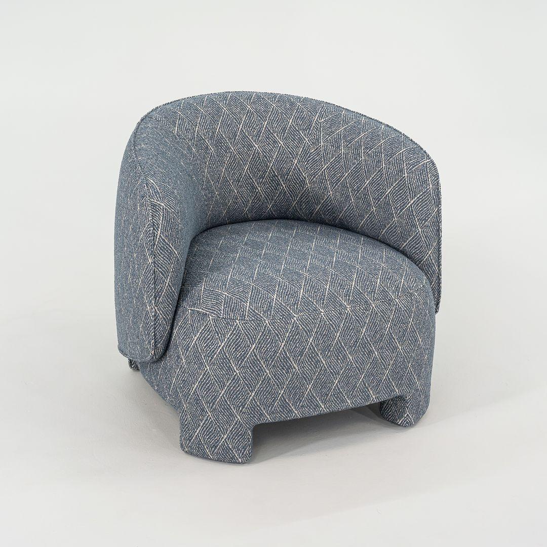 Zum Verkauf steht ein Taru Sessel aus einem Stahlrohr- und Holzrahmen, bezogen mit einem hellblau gemusterten Erpi Bleu Stoff. Der Stuhl wurde von Sebastian Herkner entworfen und von Ligne Roset¬†in Frankreich hergestellt. Es wurde ca. 2023