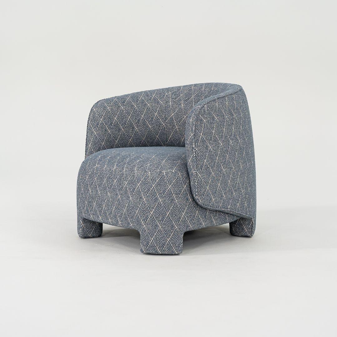 2023 Sebastian Herkner für Ligne Roset Taru Loungesessel in Erpi Bleu-Stoff (Moderne) im Angebot