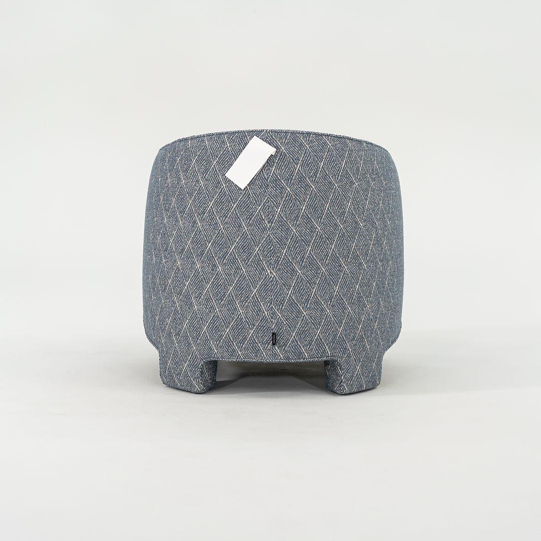 2023 Sebastian Herkner für Ligne Roset Taru Loungesessel in Erpi Bleu-Stoff im Zustand „Hervorragend“ im Angebot in Philadelphia, PA