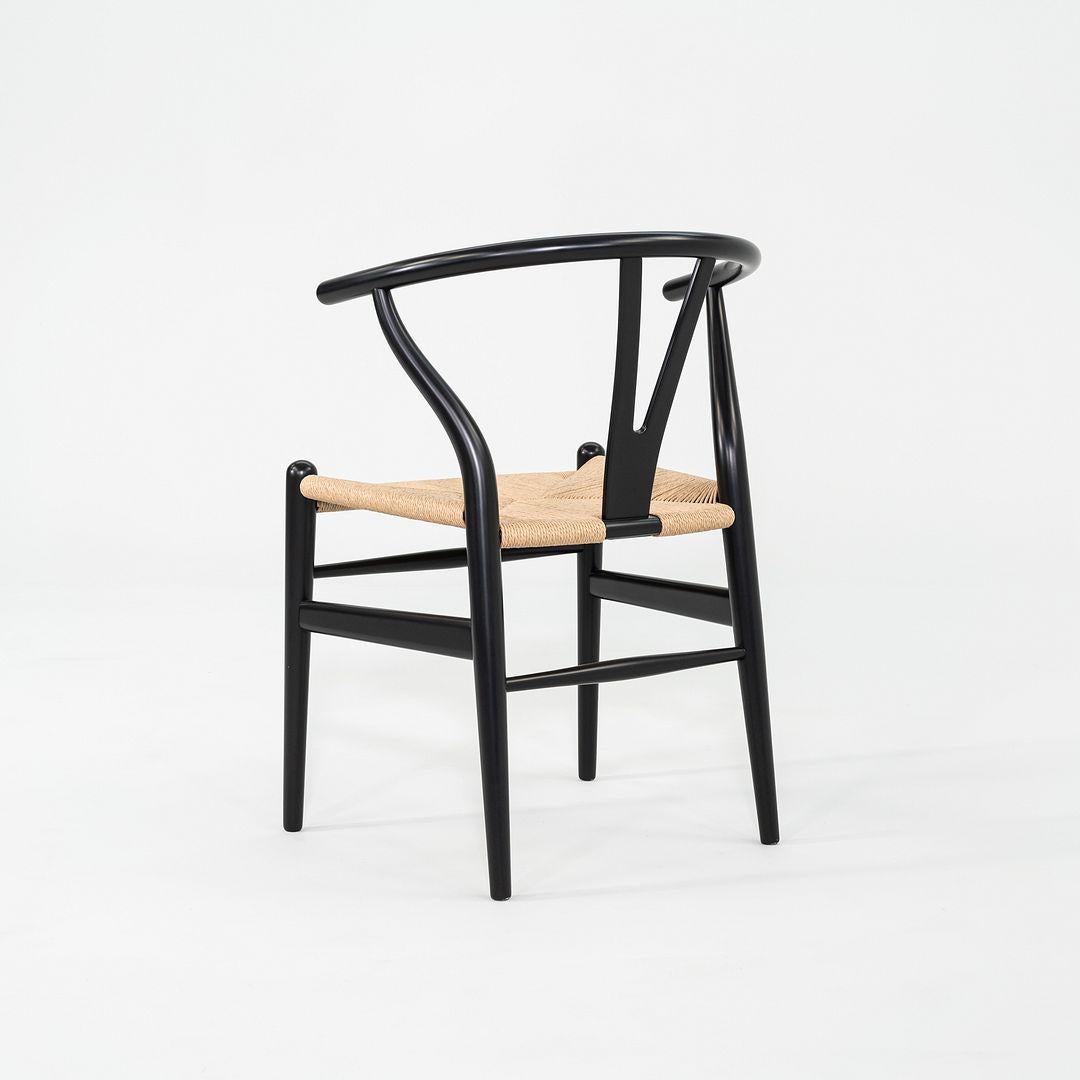 Corda di carta 2023 Set di tre poltrone da pranzo Hans Wegner per Carl Hansen CH24 Wishbone in vendita