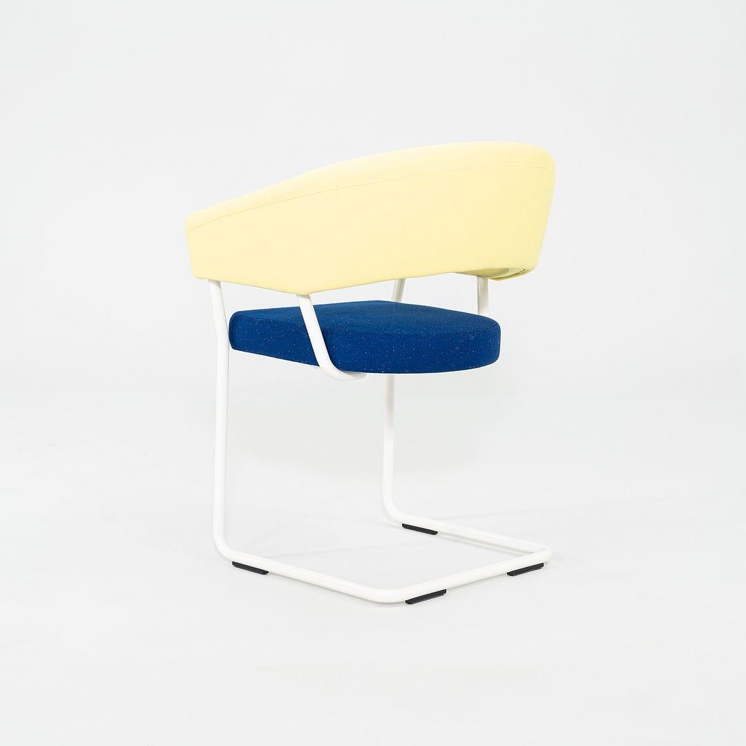 2023 Sillón de comedor Wolfgang Hartauer para Tecta D9 en tejido amarillo / azul en Excelente estado para la venta en Philadelphia, PA