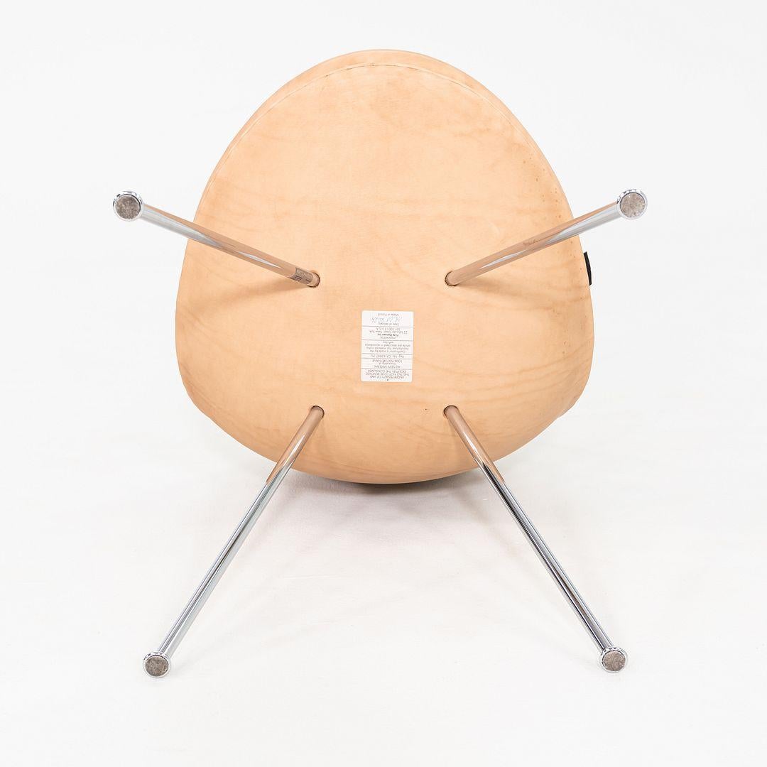 2024 Arne Jacobsen for Fritz Hansen Drop Dining Chair en cuir rustique en vente 4