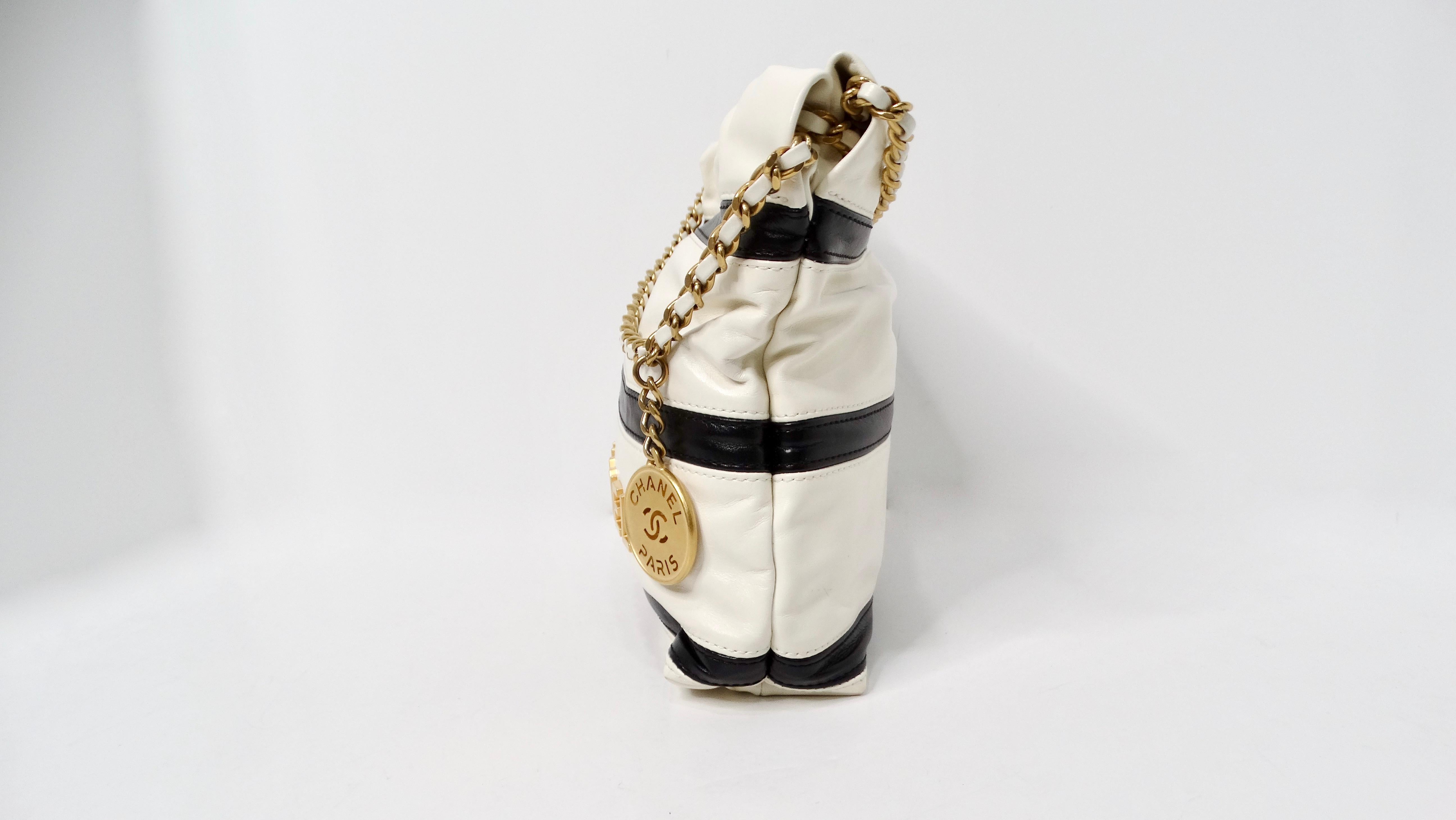 2024 Chanel Mini 22 Black & White Striped Shiny Calfskin Hobo Bag For Sale 6