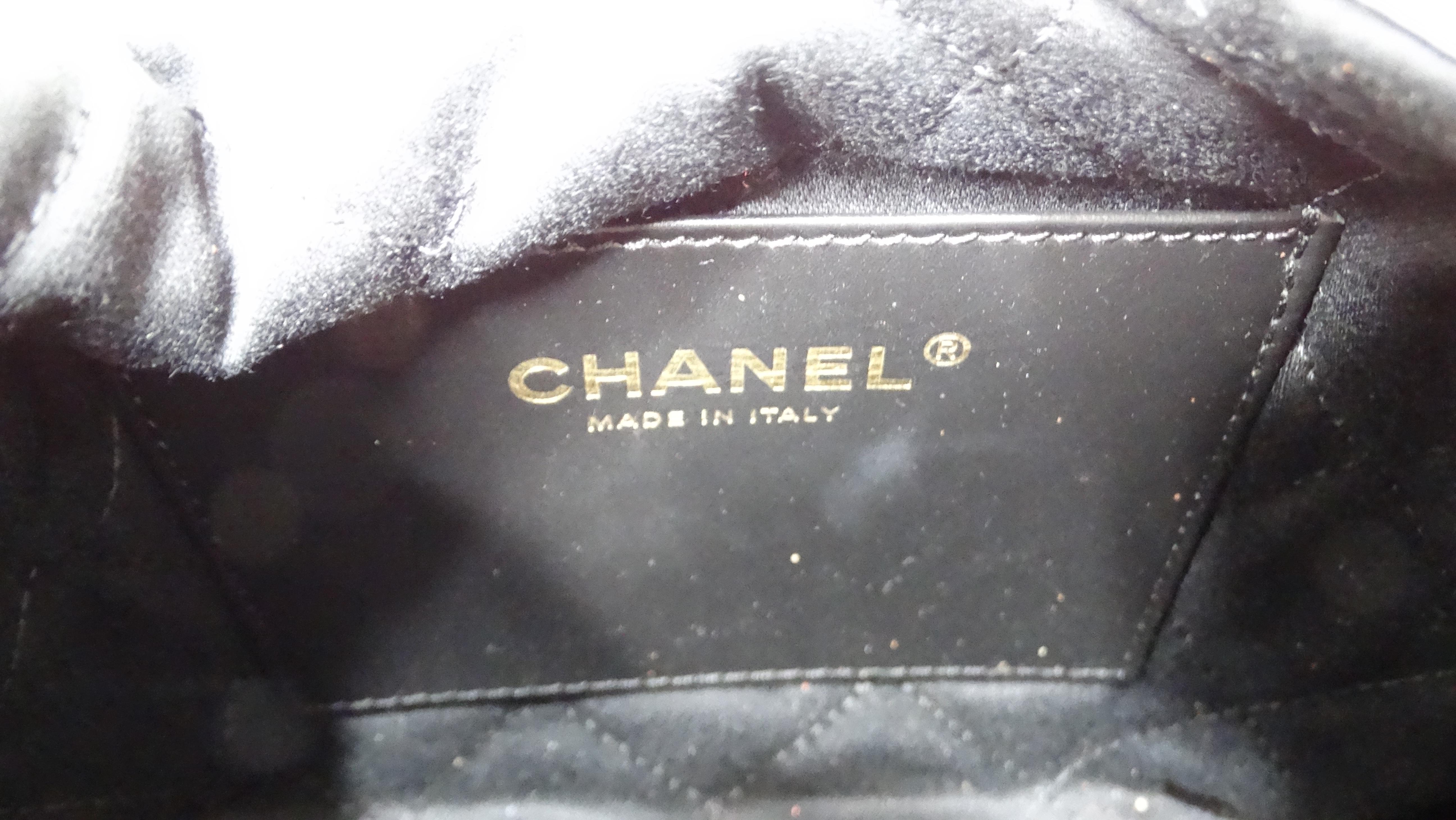2024 Chanel Mini 22 Black & White Striped Shiny Calfskin Hobo Bag For Sale 7