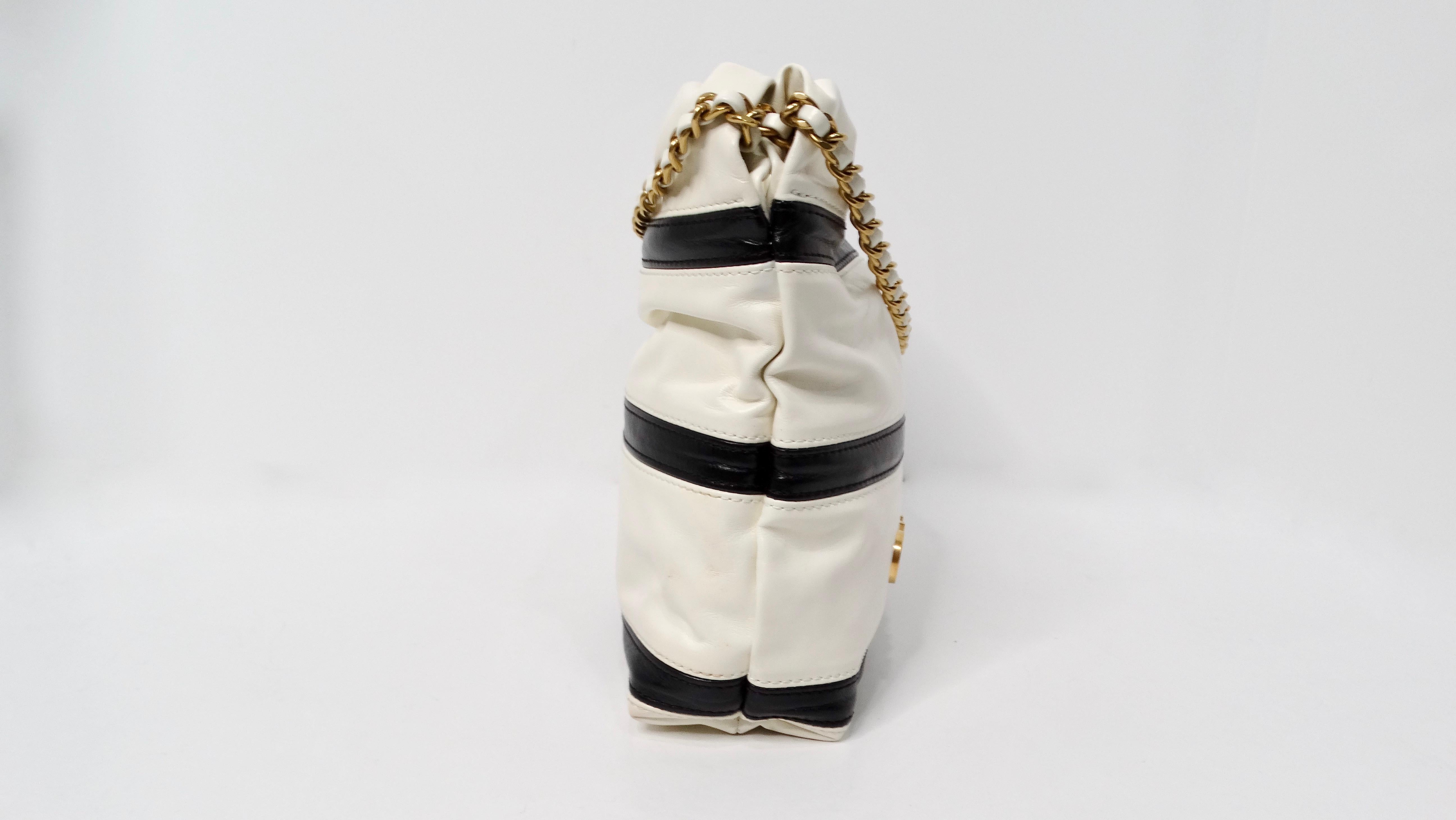 2024 Chanel Mini 22 Black & White Striped Shiny Calfskin Hobo Bag In Good Condition For Sale In Scottsdale, AZ