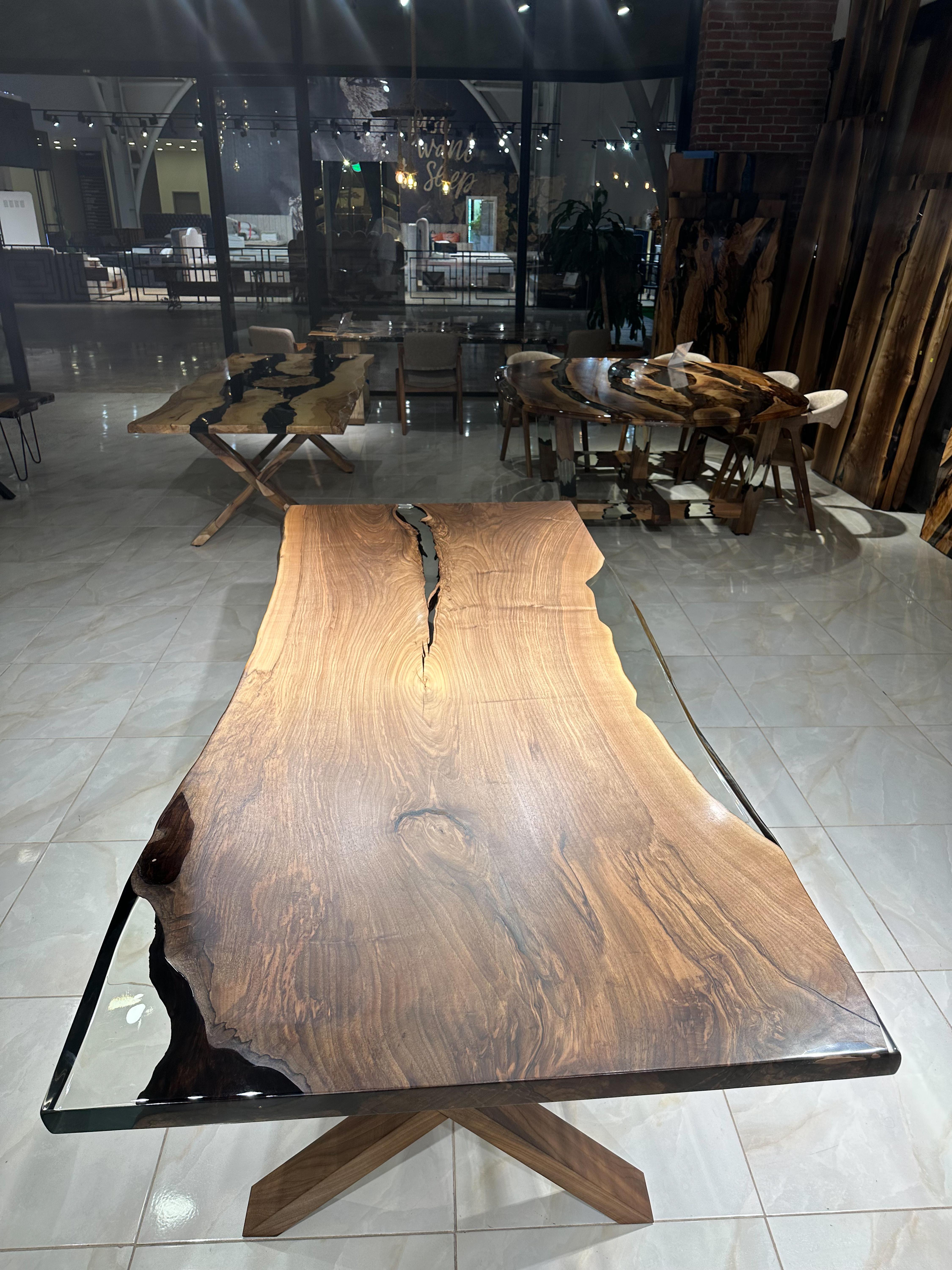 Turkish 2024 Design Walnut Wood Custom Ultra Clear Epoxy Resin Live Edge Dining Table For Sale