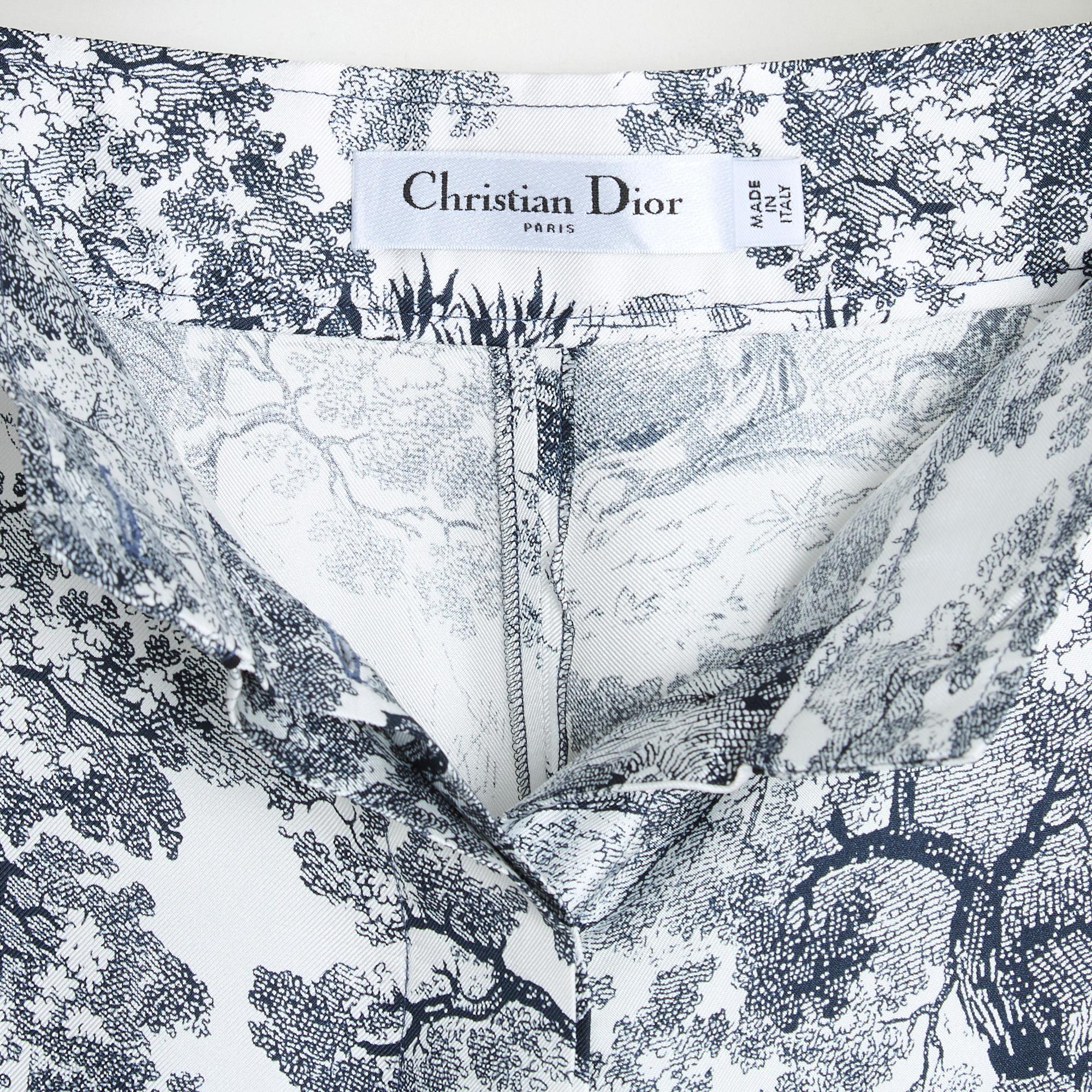 2024 Dior Chez Moi Pantalon en soie imprimé Jouy noir et blanc FR40 en vente 1