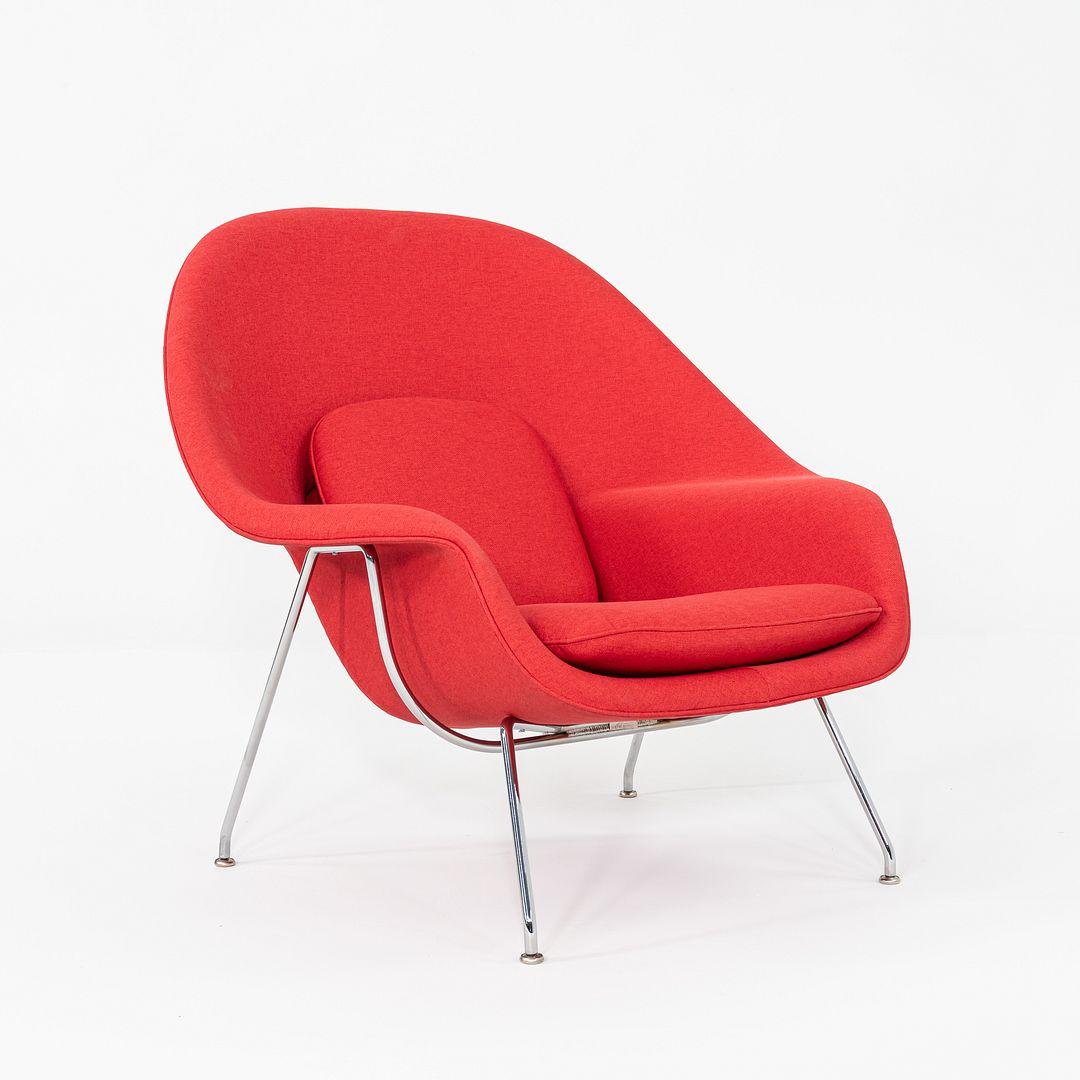 Modern 2024 Eero Saarinen for Knoll Womb Lounge Chair in Red Fabric and Chrome For Sale
