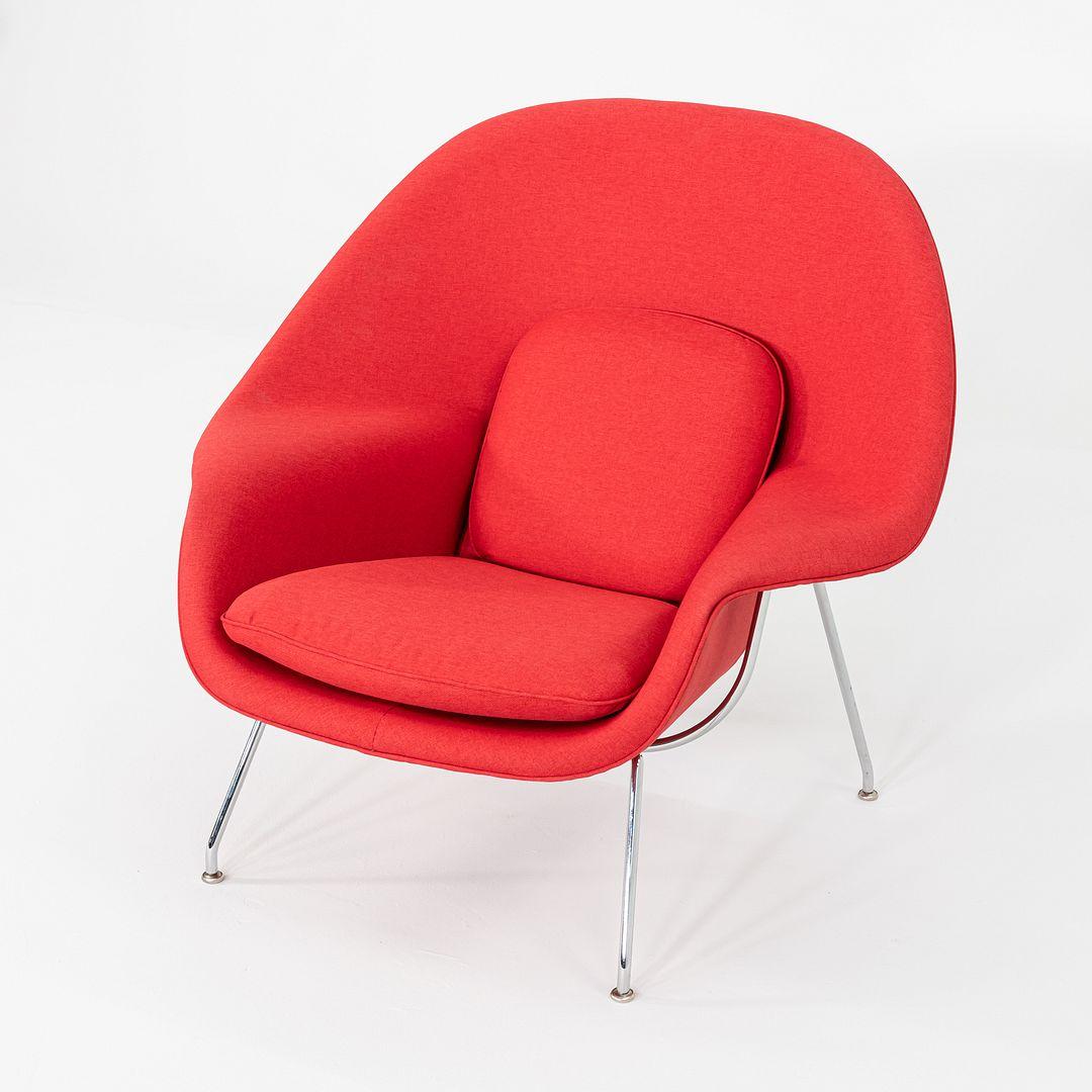 2024 Eero Saarinen for Knoll Womb Lounge Chair in Red Fabric and Chrome For Sale 1
