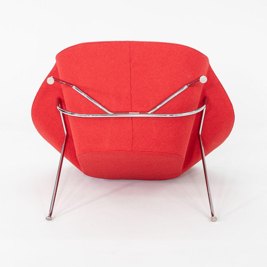 2024 Eero Saarinen for Knoll Womb Lounge Chair in Red Fabric and Chrome For Sale 2