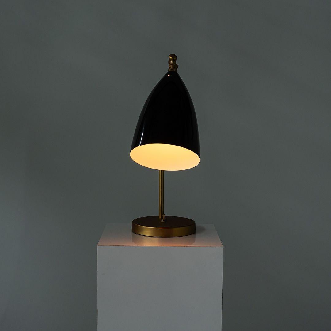 2024 Greta M. Grossman für GUBI Grashoppa Tischlampe, 3x verfügbar im Angebot 3