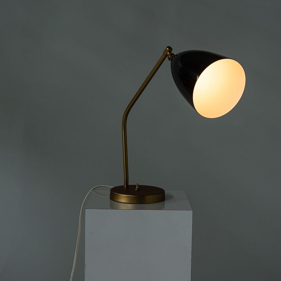 2024 Greta M. Grossman für GUBI Grashoppa Tischlampe, 3x verfügbar im Angebot 2