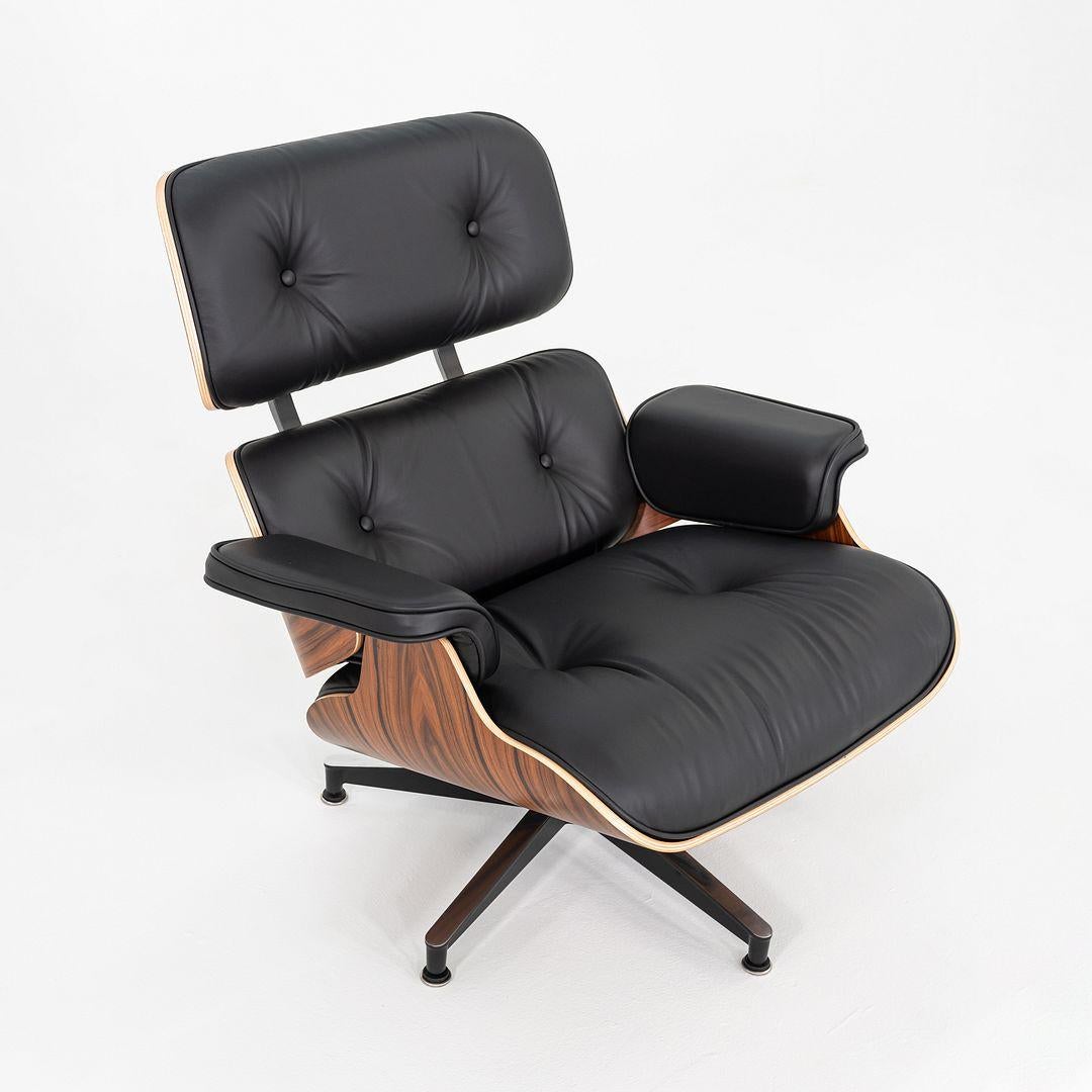 2024 Chaise longue et ottoman Eames d'Herman Miller en cuir noir en vente 4