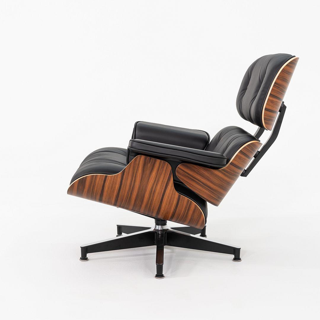 2024 Chaise longue et ottoman Eames d'Herman Miller en cuir noir en vente 2