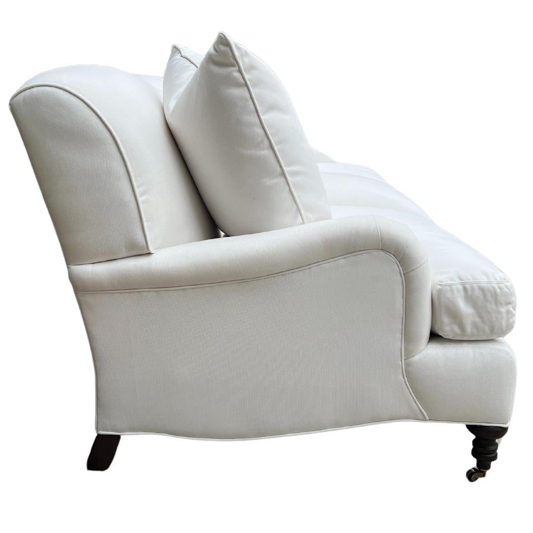 2024 Lee Industries Performance Sofa In New Condition In Alpharetta, GA