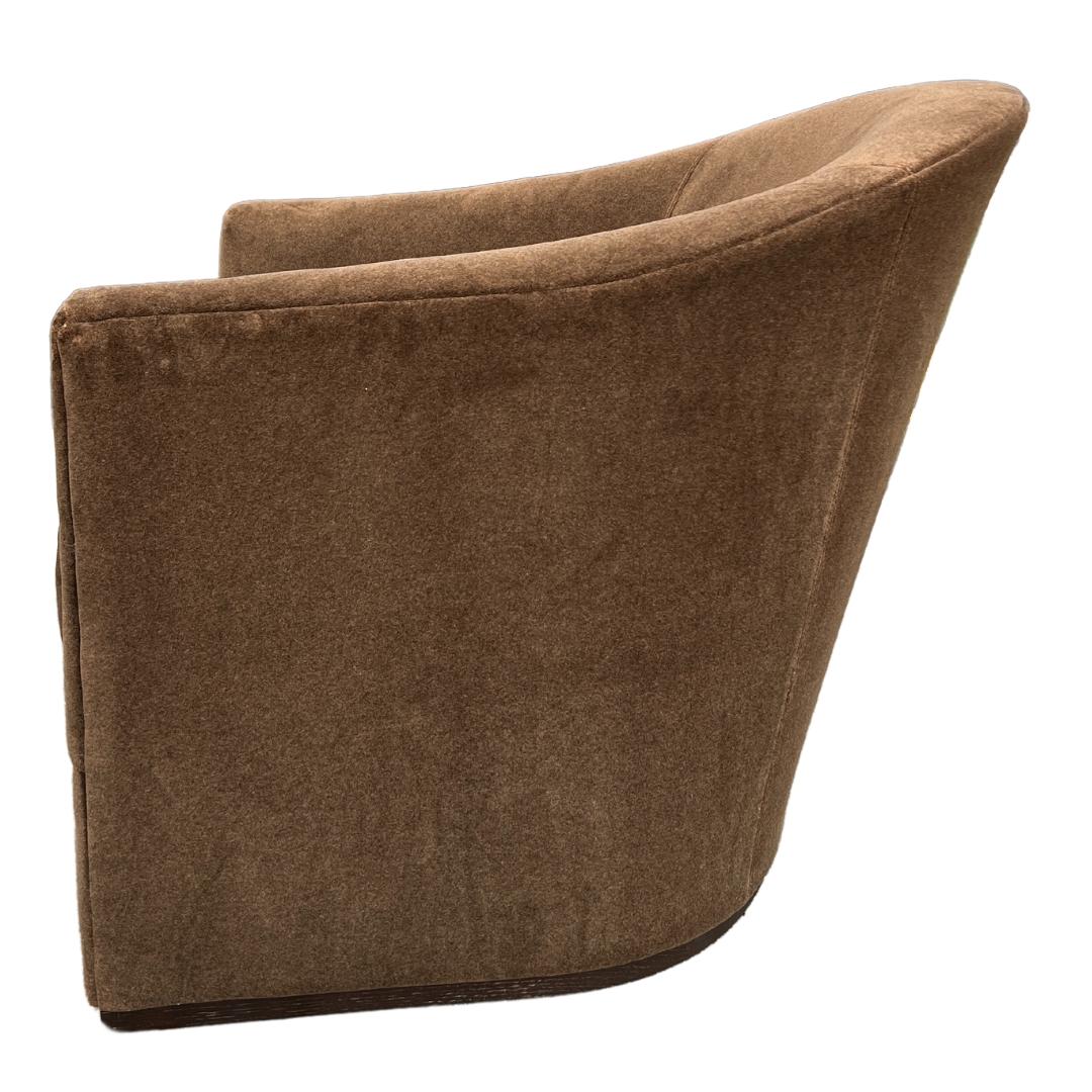 Contemporary 2024 Lee Industries Swivel Chair For Sale