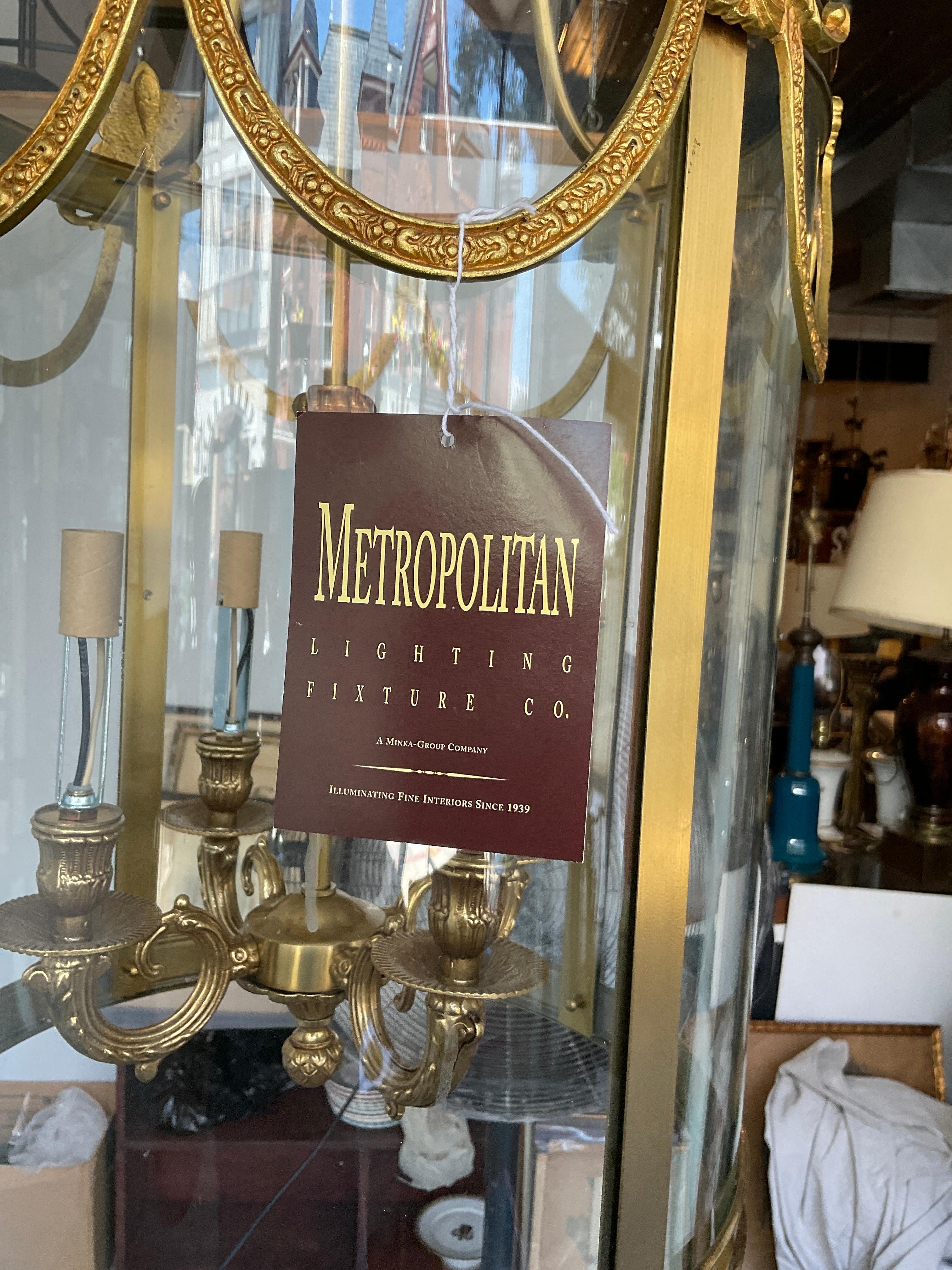 2024 Metropolitan Lighting Large Regency Style Brass Lantern For Sale 5