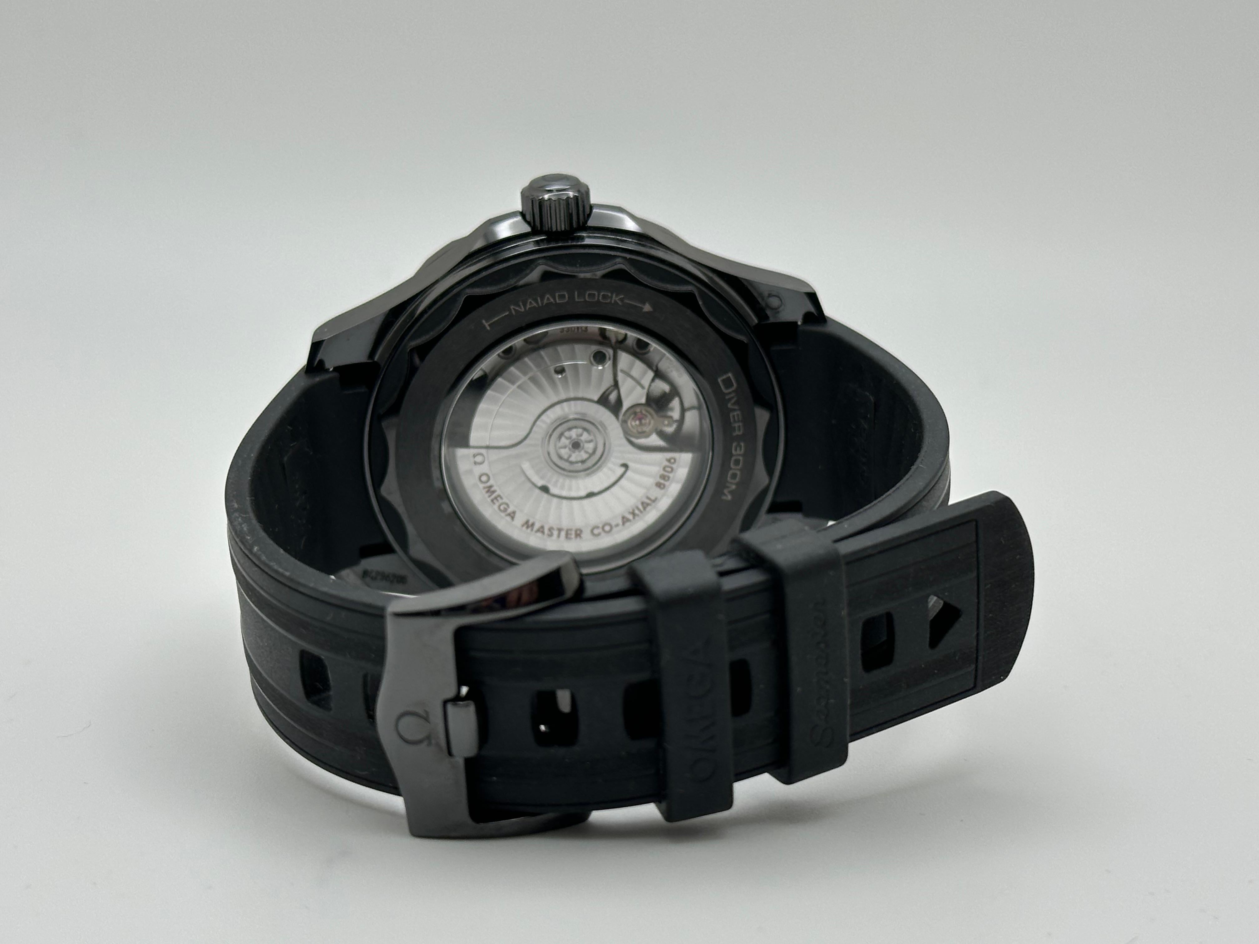 2024 Omega Seamaster Diver 210.92.44.20.01.003 Black Ceramic 43.5mm Box Paper en vente 3