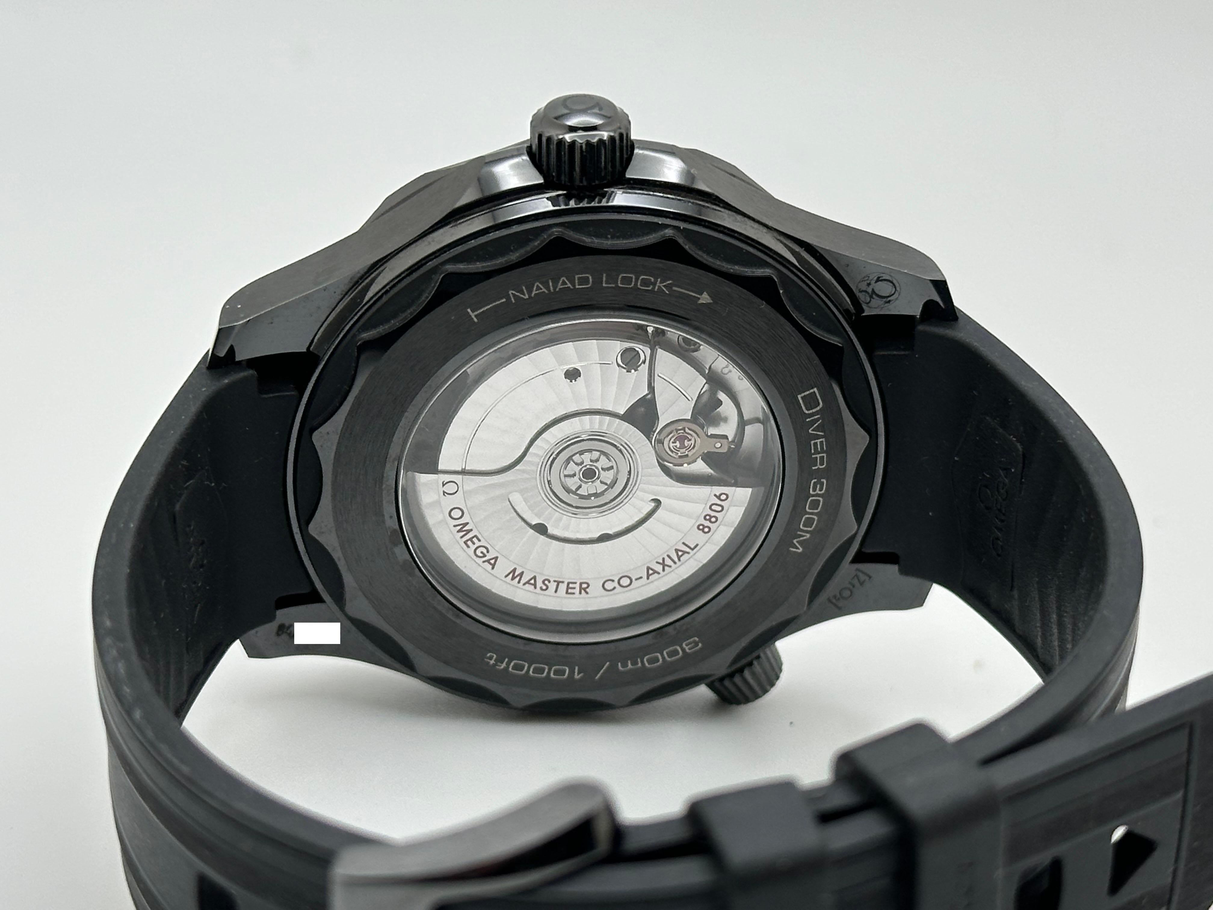 2024 Omega Seamaster Diver 210.92.44.20.01.003 Black Ceramic 43.5mm Box Paper en vente 4