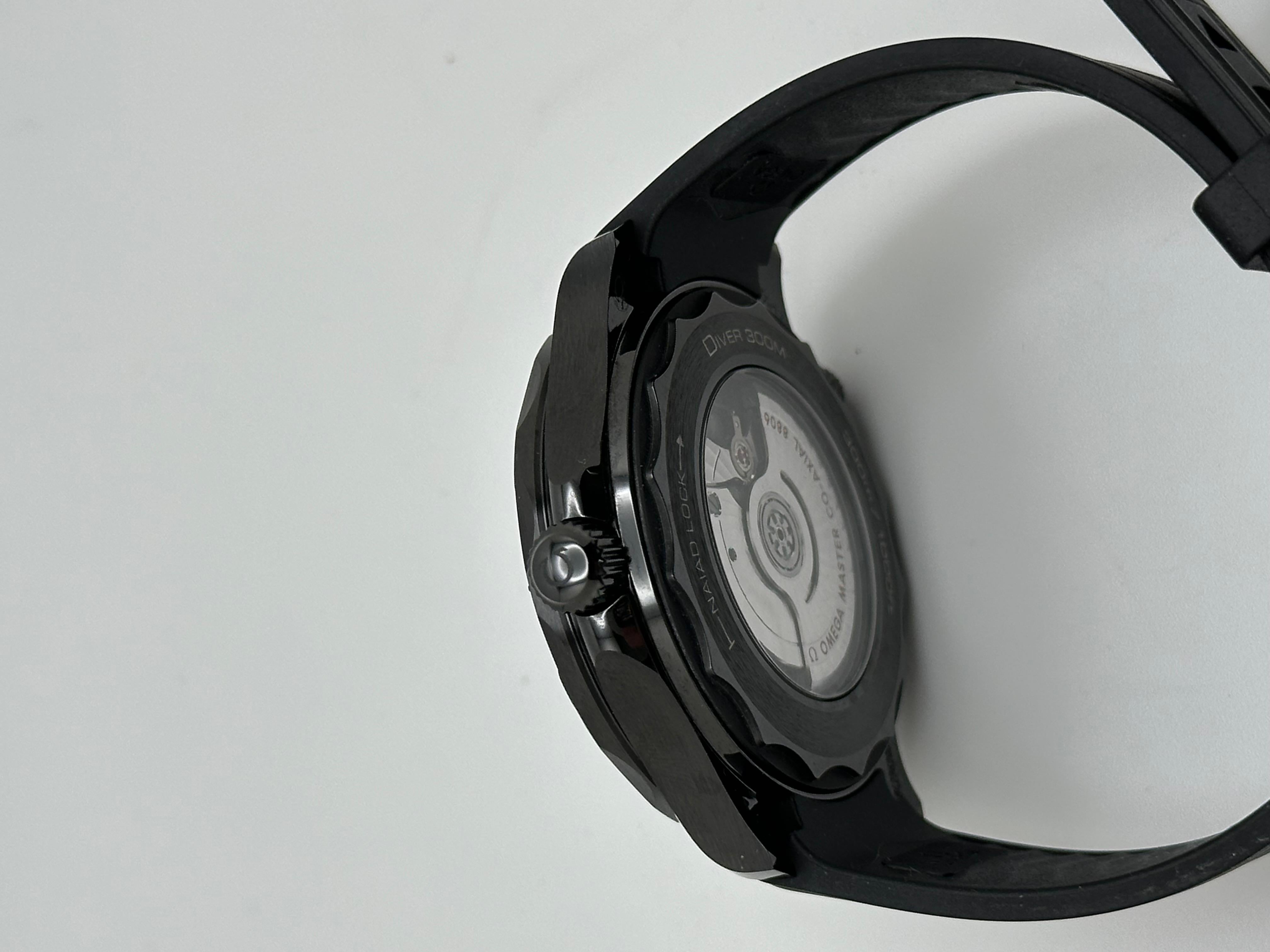 2024 Omega Seamaster Diver 210.92.44.20.01.003 Black Ceramic 43.5mm Box Paper en vente 5