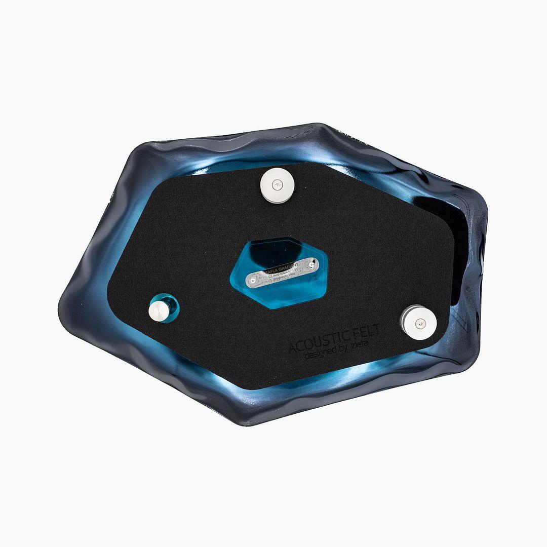 2024 Oskar Zieta für Zieta Tafla C5-Spiegel in Deep Space Blue (Polnisch) im Angebot
