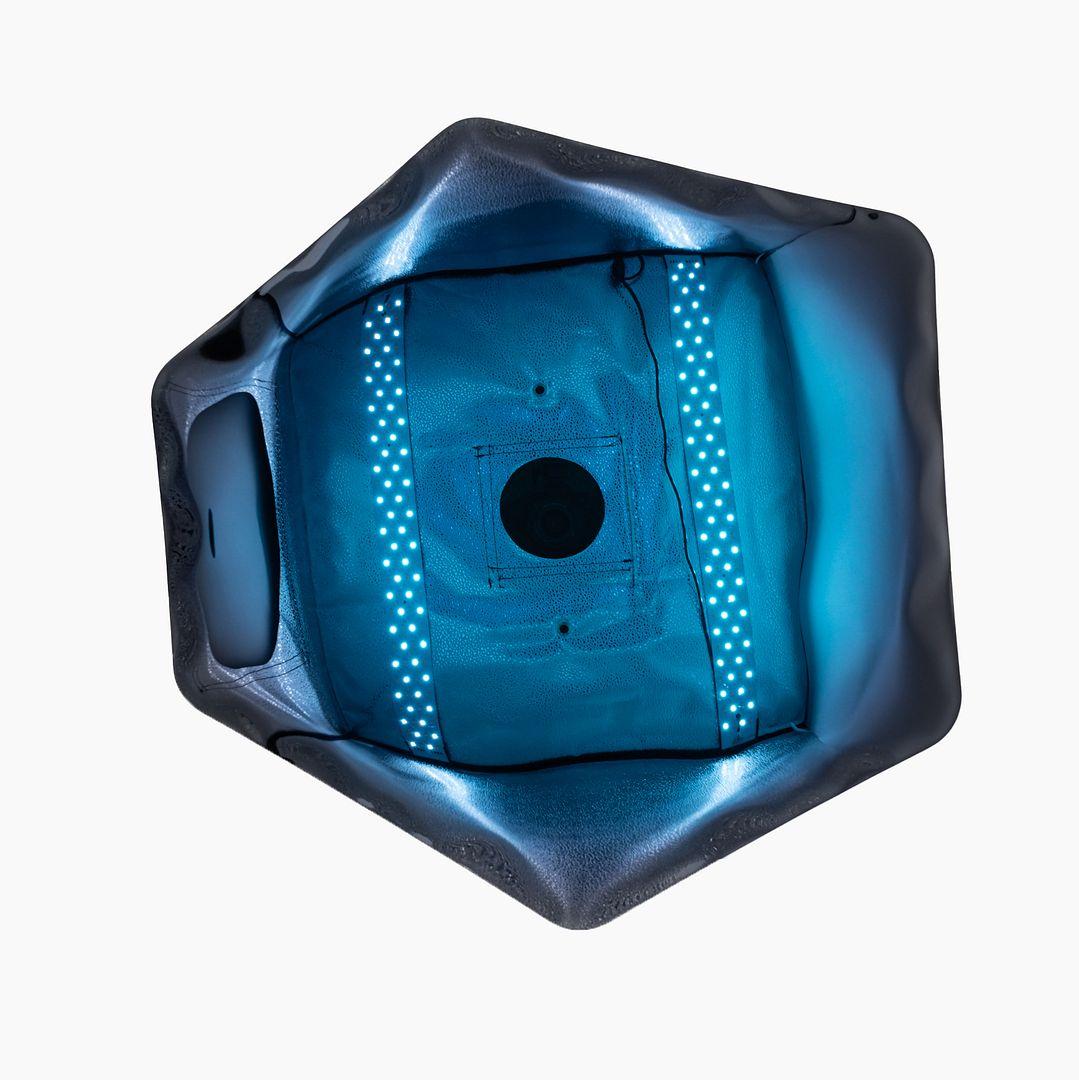 2024 Oskar Zieta für Zieta Tafla C6-Spiegel in Deep Space Blue im Zustand „Gut“ im Angebot in Philadelphia, PA
