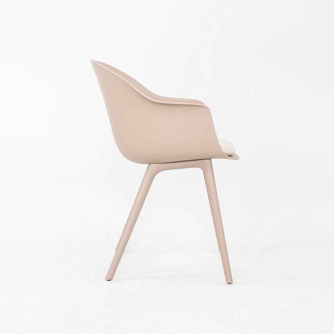 2024 Coppia di sedie da pranzo per esterni GamFratesi for Gubi Bat in beige in vendita 4