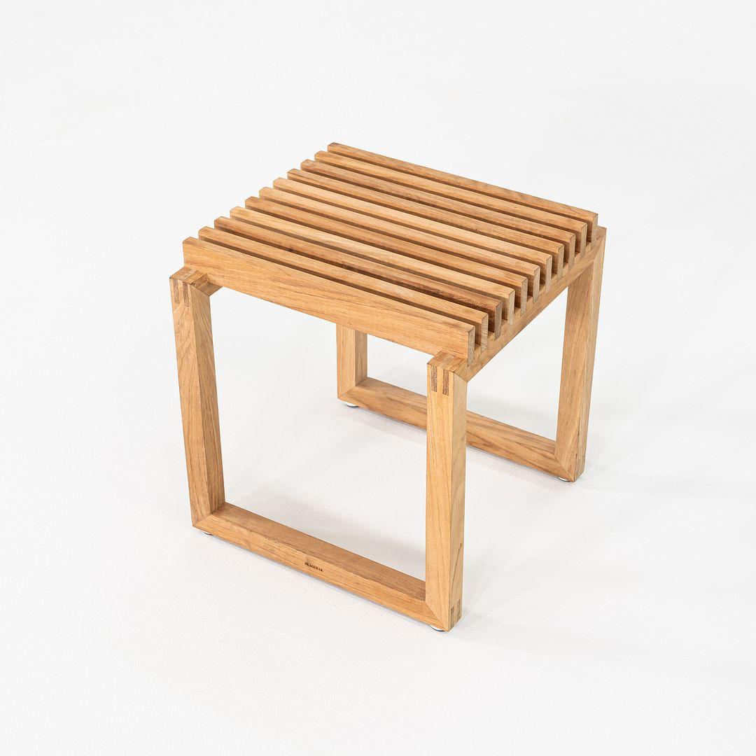 2024 Pareja de taburetes Cutter de Niels Hvass para Fritz Hansen / Skagerak en teca en venta 3
