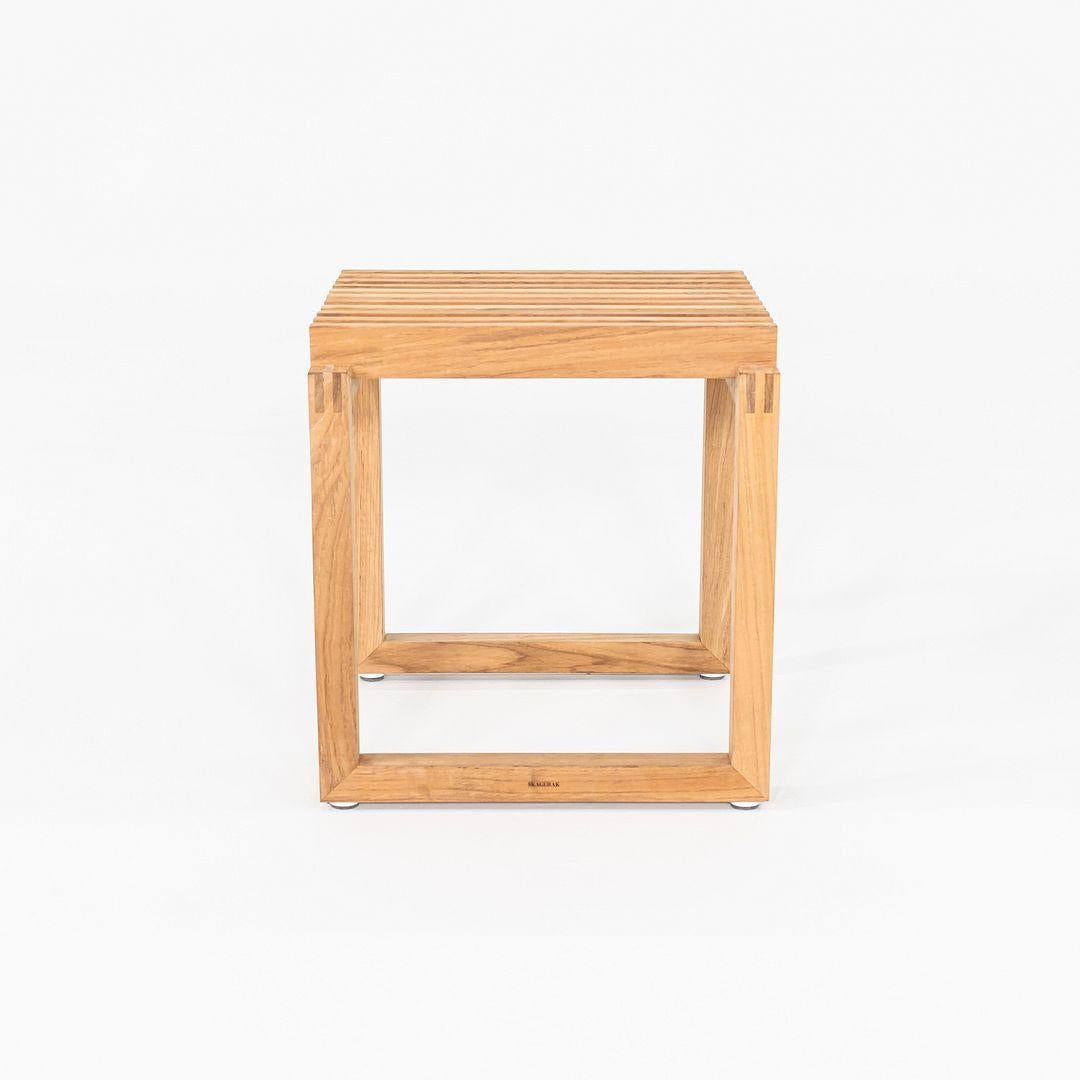 2024 Pareja de taburetes Cutter de Niels Hvass para Fritz Hansen / Skagerak en teca en venta 2