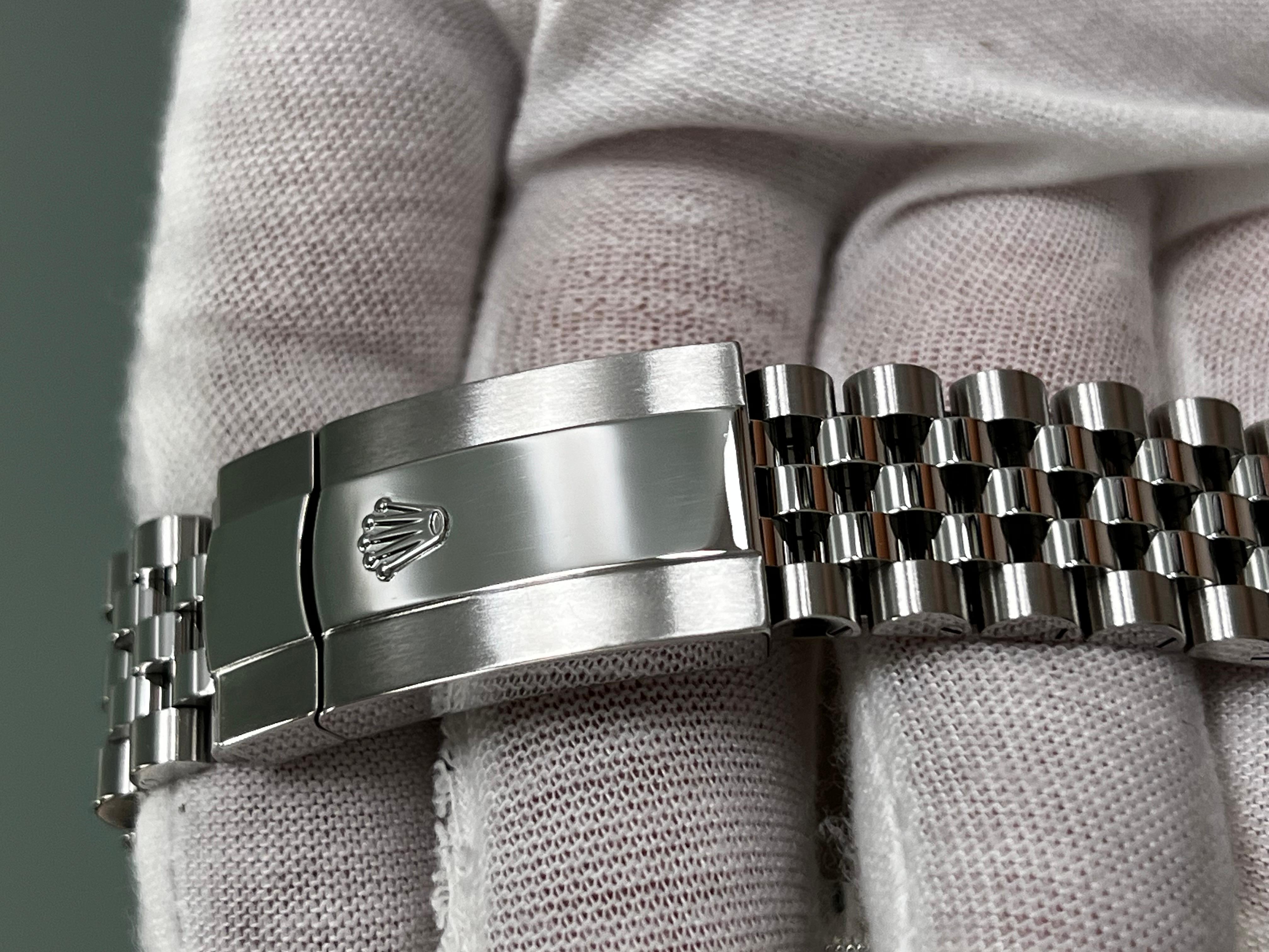 Rolex 126300 Jubiläum Datejust 41 Blaues Zifferblatt Edelstahl Box Papiere 2024 4