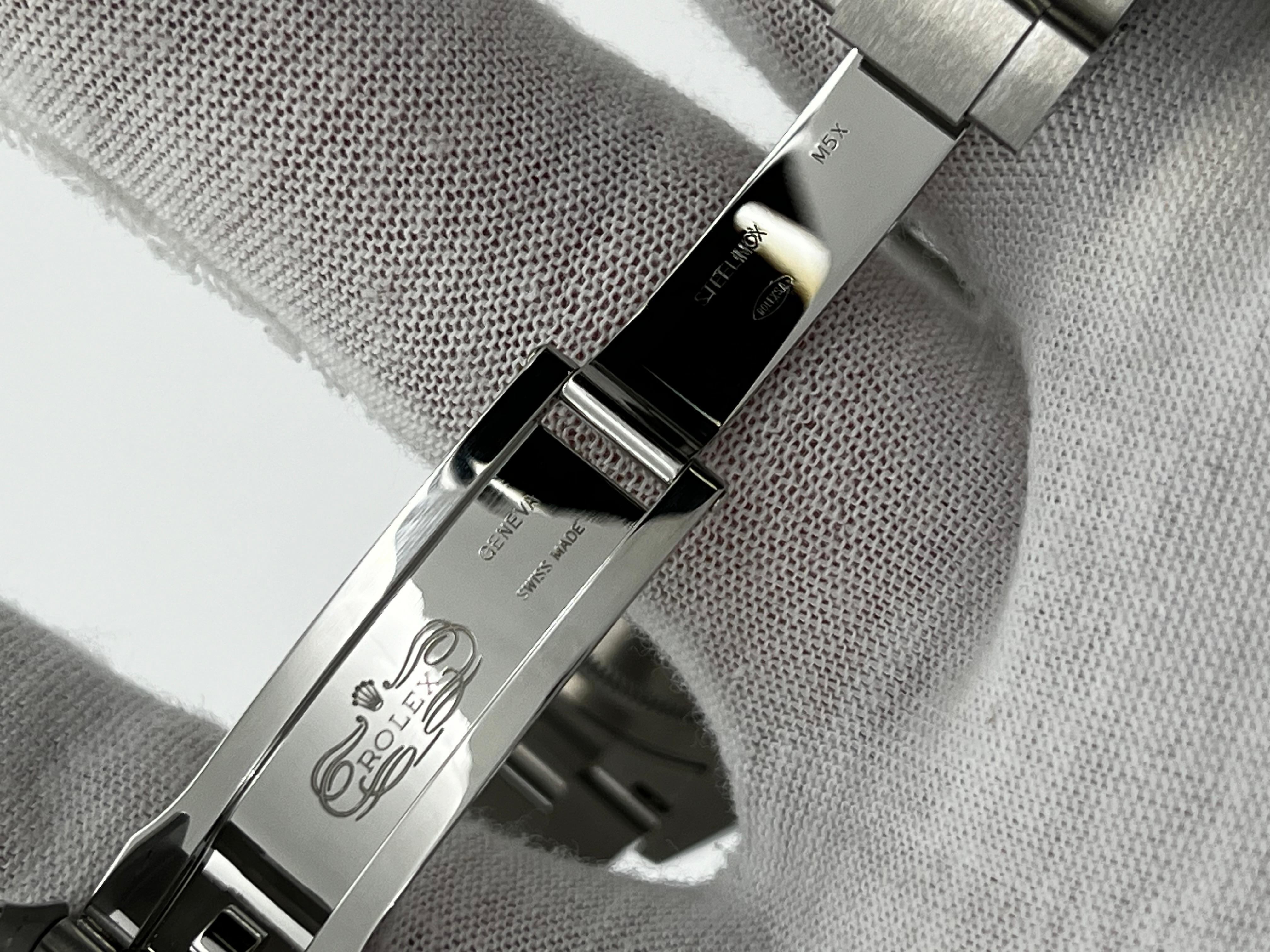 2024 Rolex 36mm 124270 Explorer Schwarzes Zifferblatt Edelstahl Box Papier 3