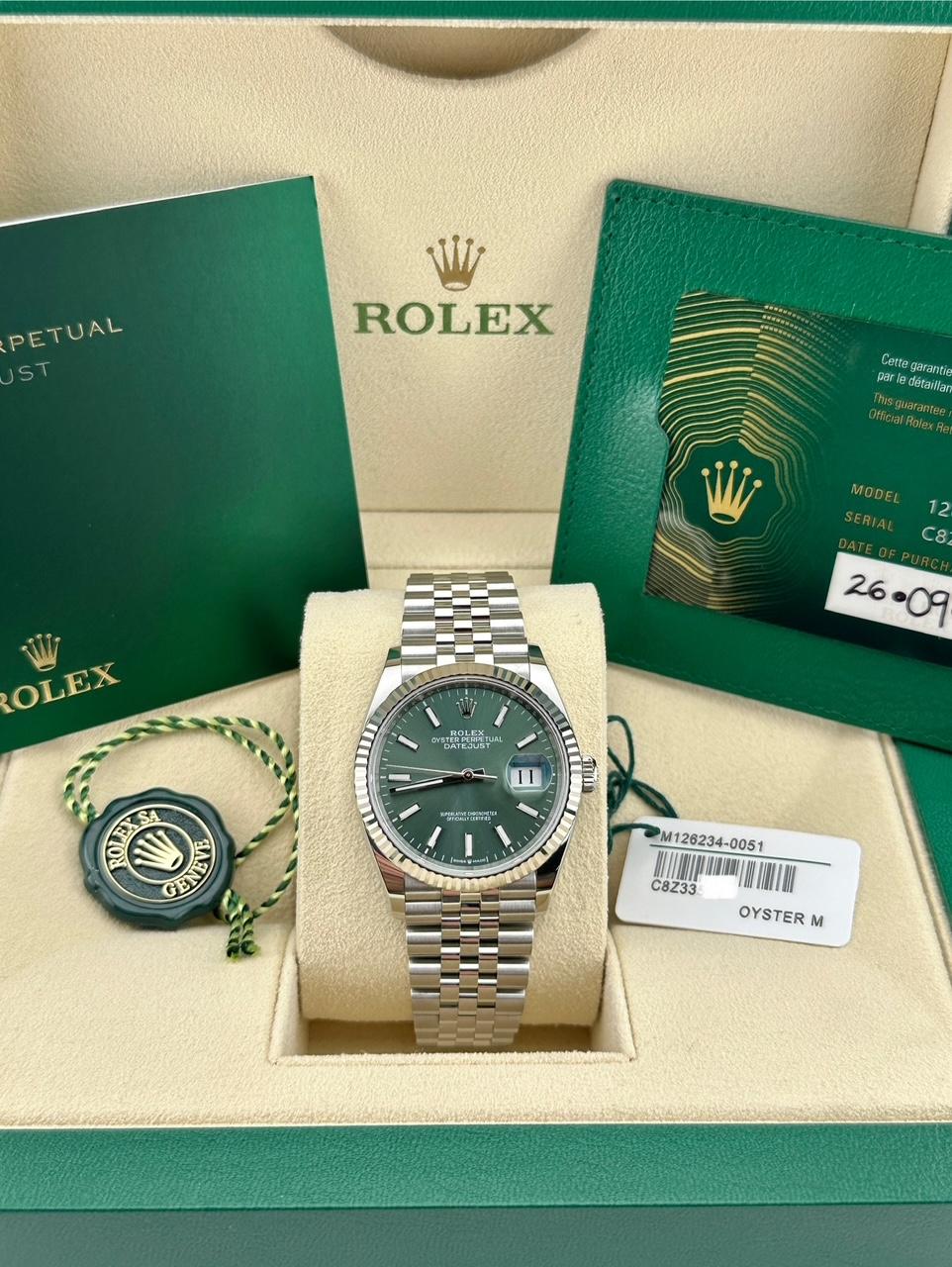 2024 Rolex Datejust 126234 36mm Mint Grün Jubilee Edelstahl 18K Gold Box Papiere im Zustand „Hervorragend“ im Angebot in San Diego, CA