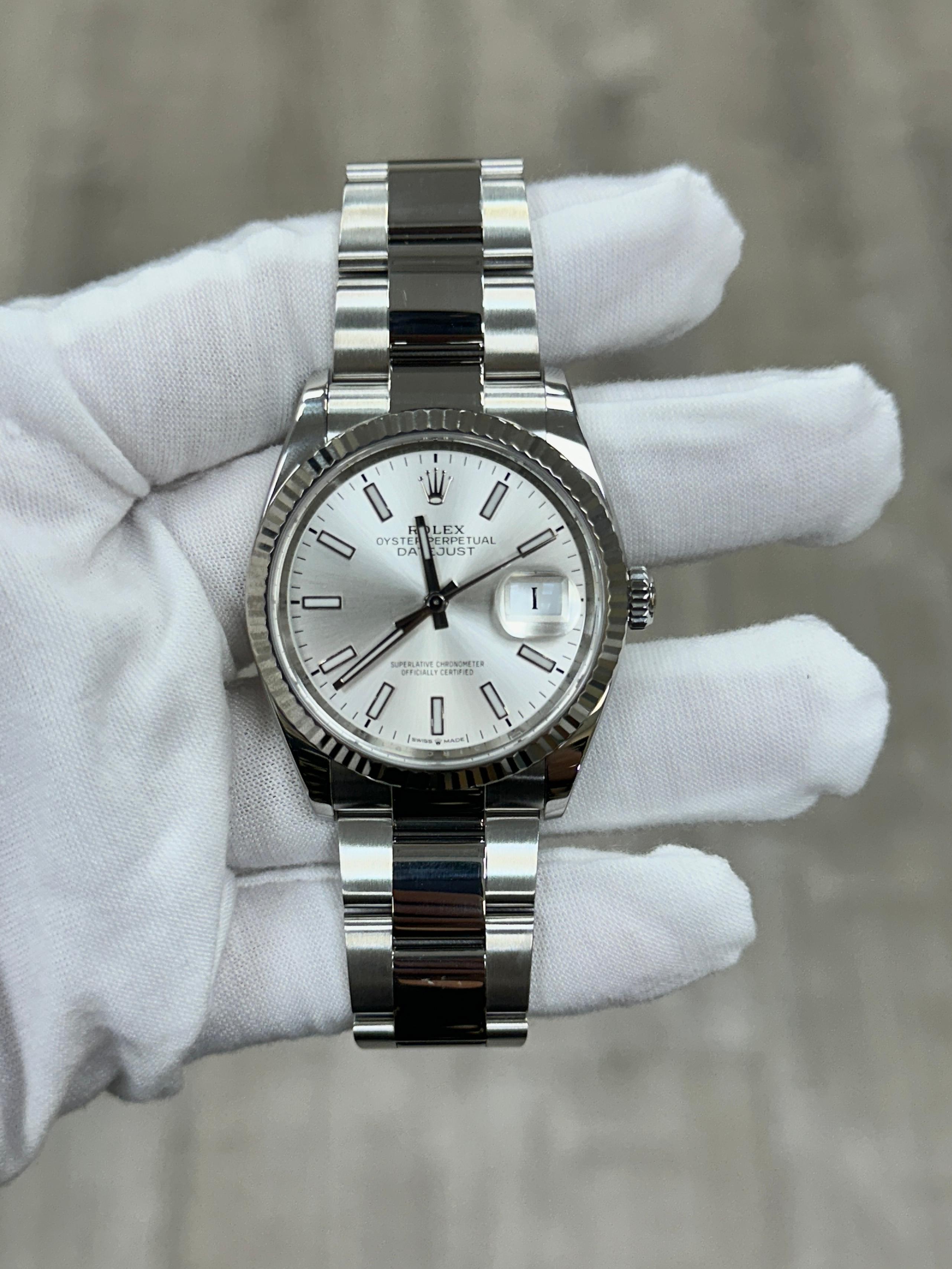 2024 Rolex Datejust 126234 36mm Esfera plateada Acero inoxidable Caja de oro de 18 quilates Papel en venta 1