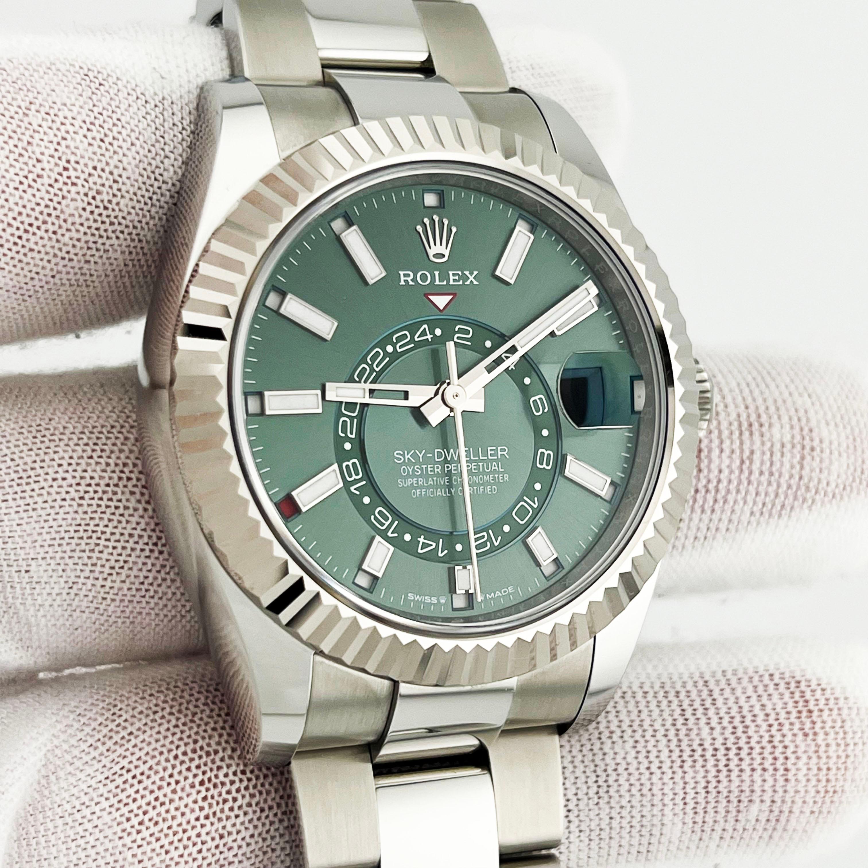 2024 Rolex Sky Dweller 336934 Green Dial Stainless Steel Box Paper 42mm In Excellent Condition In San Diego, CA
