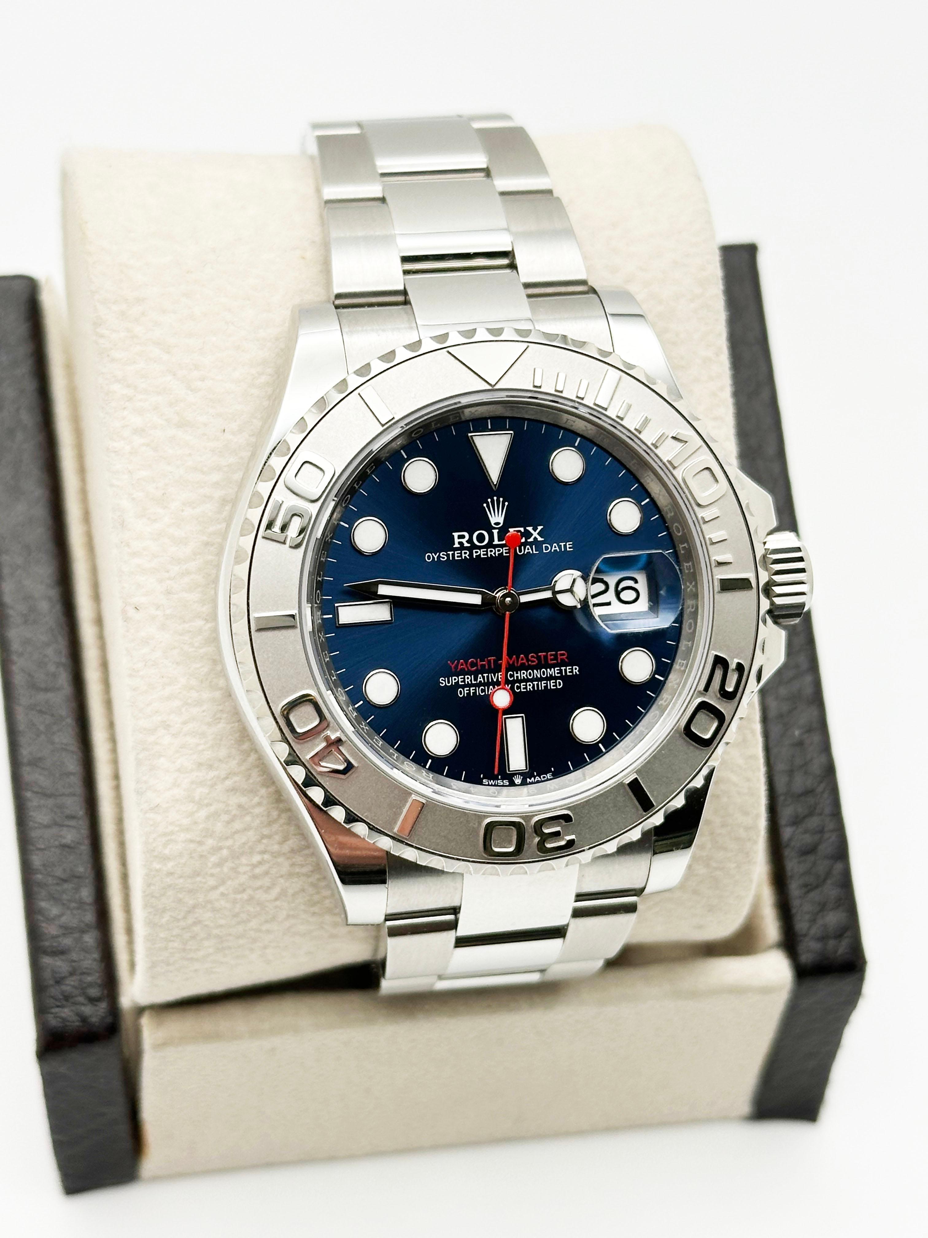 2024 Rolex Yacht Master 126622 40mm Quadrante Blu Lunetta in Platino Acciaio Scatola di Carta In condizioni ottime in vendita a San Diego, CA