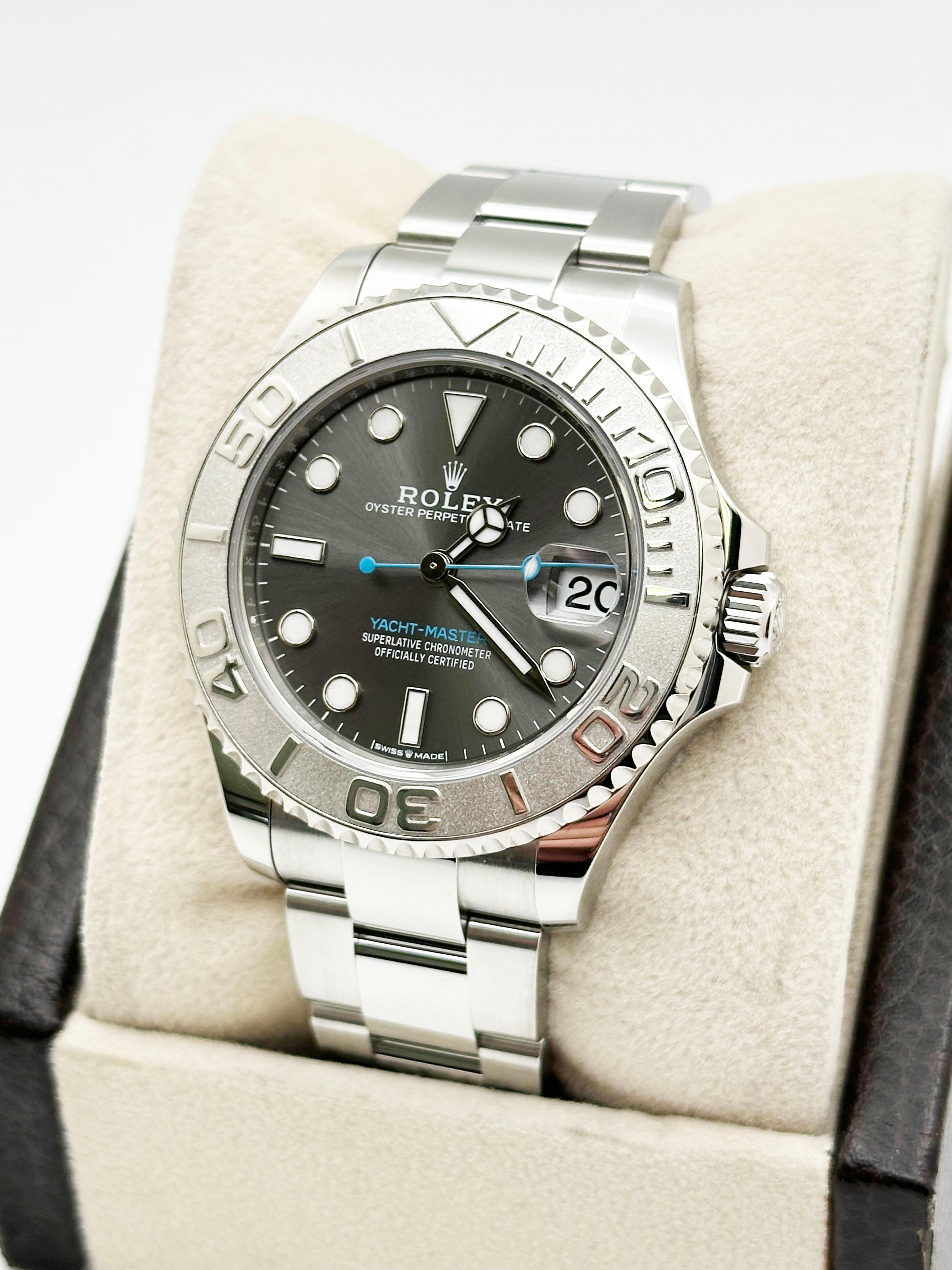 Women's or Men's 2024 Rolex Yacht Master 268622 Rhodium Dial 37mm Platinum Steel Box Paper For Sale