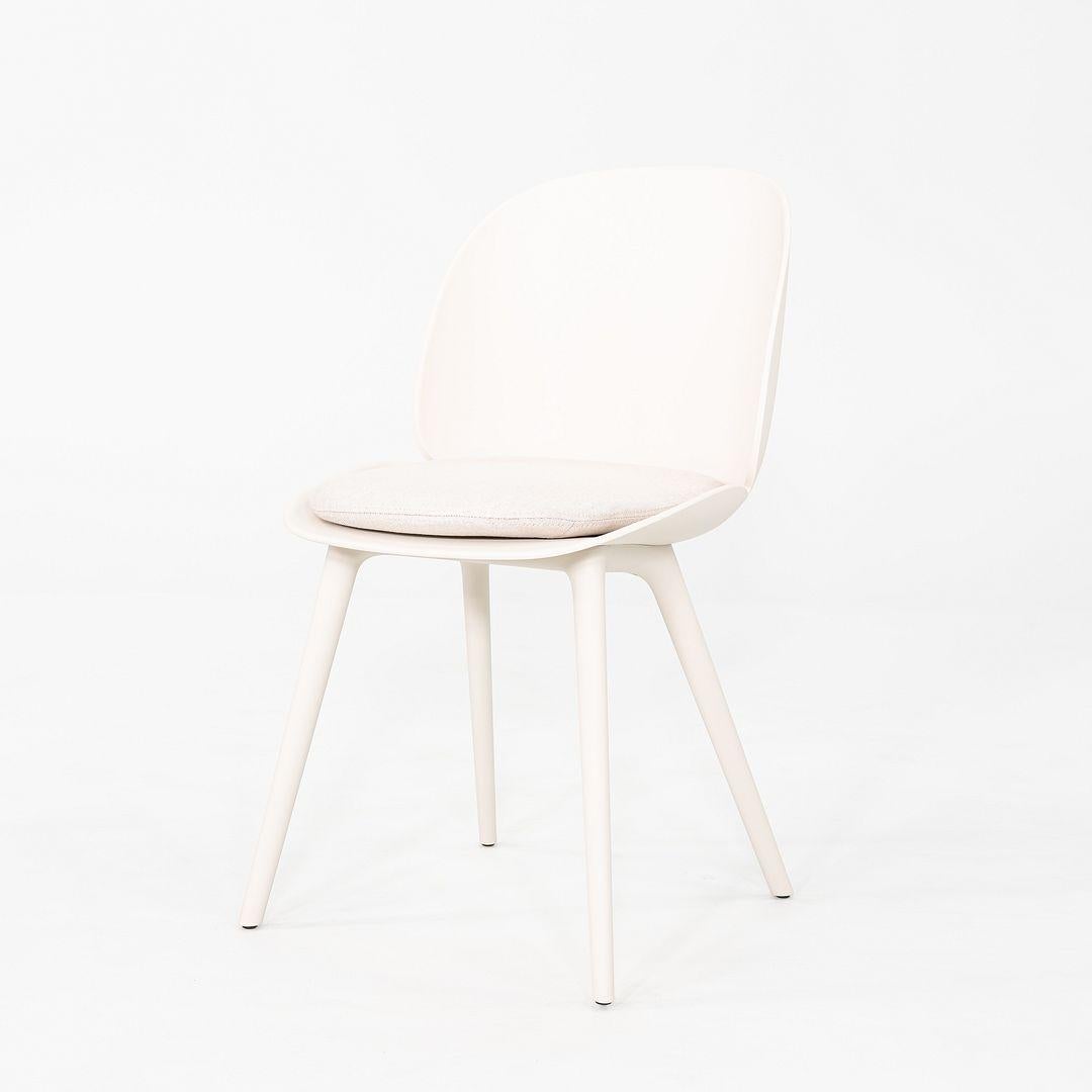 Moderne 2024 Lot de 4 chaises de salle à manger d'extérieur GamFratesi pour GUBI Beetle avec coussin d'assise en vente