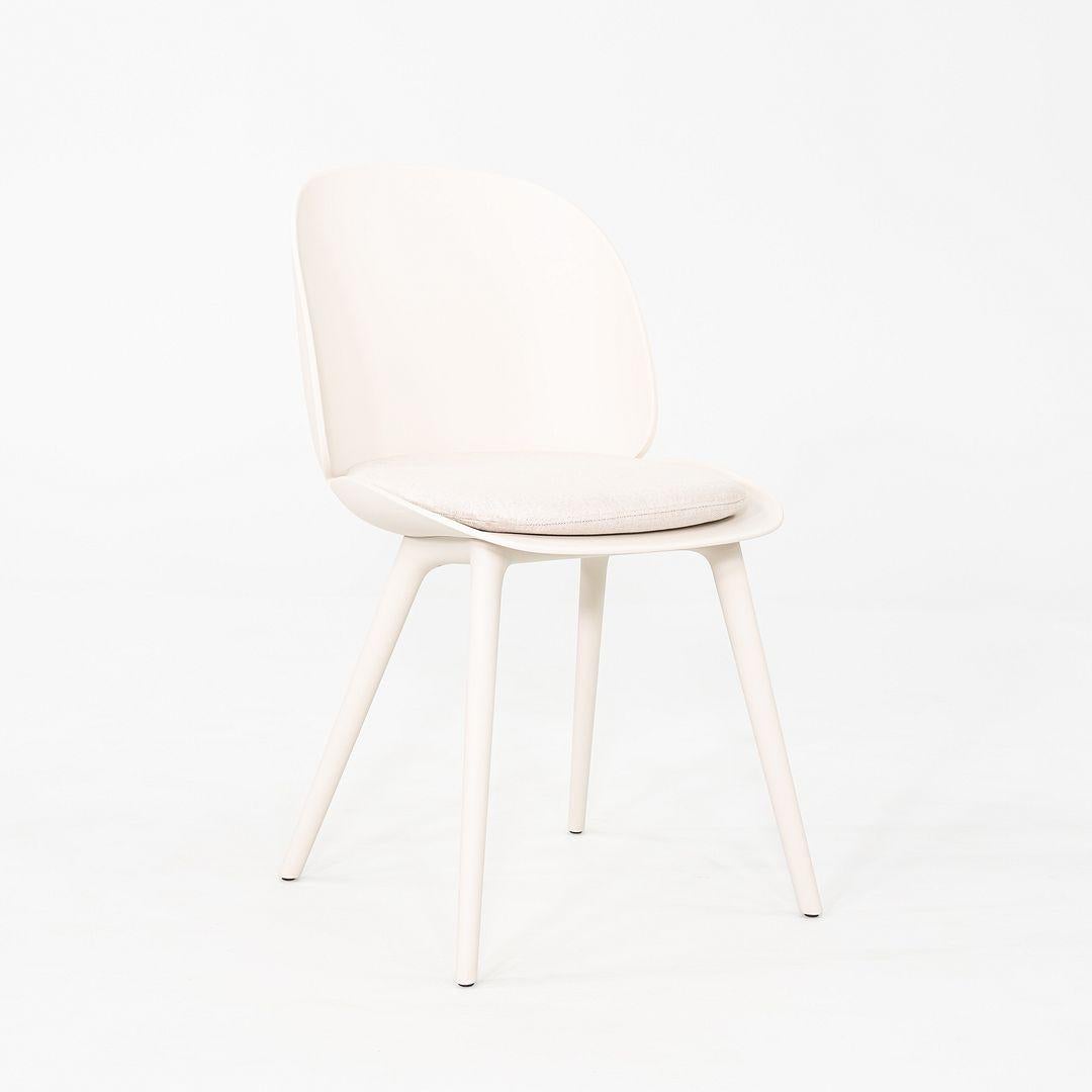 XXIe siècle et contemporain 2024 Lot de 4 chaises de salle à manger d'extérieur GamFratesi pour GUBI Beetle avec coussin d'assise en vente