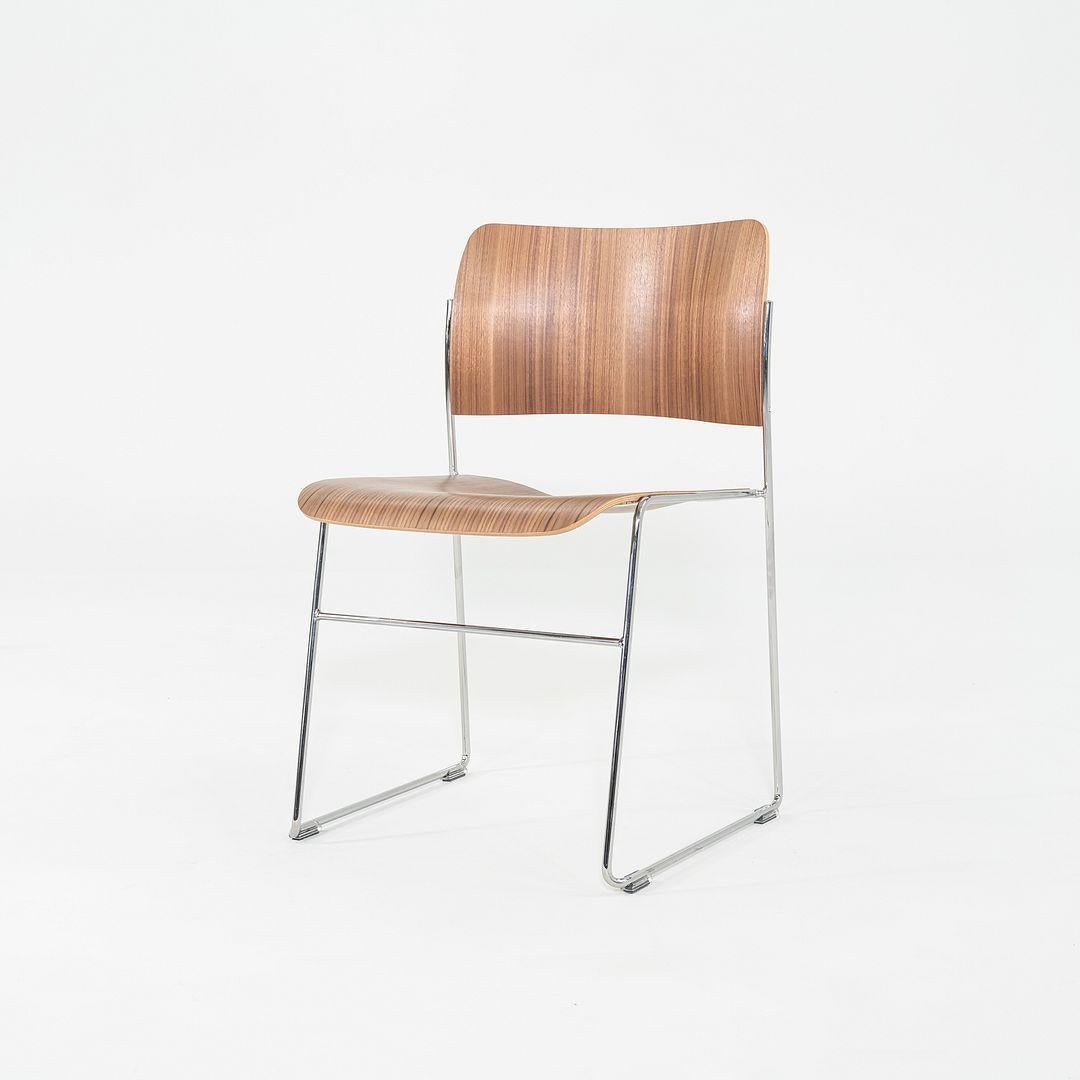 Moderne 2024 Ensemble de huit chaises empilables David Rowland for Howe 40/4 Side / Dining en vente