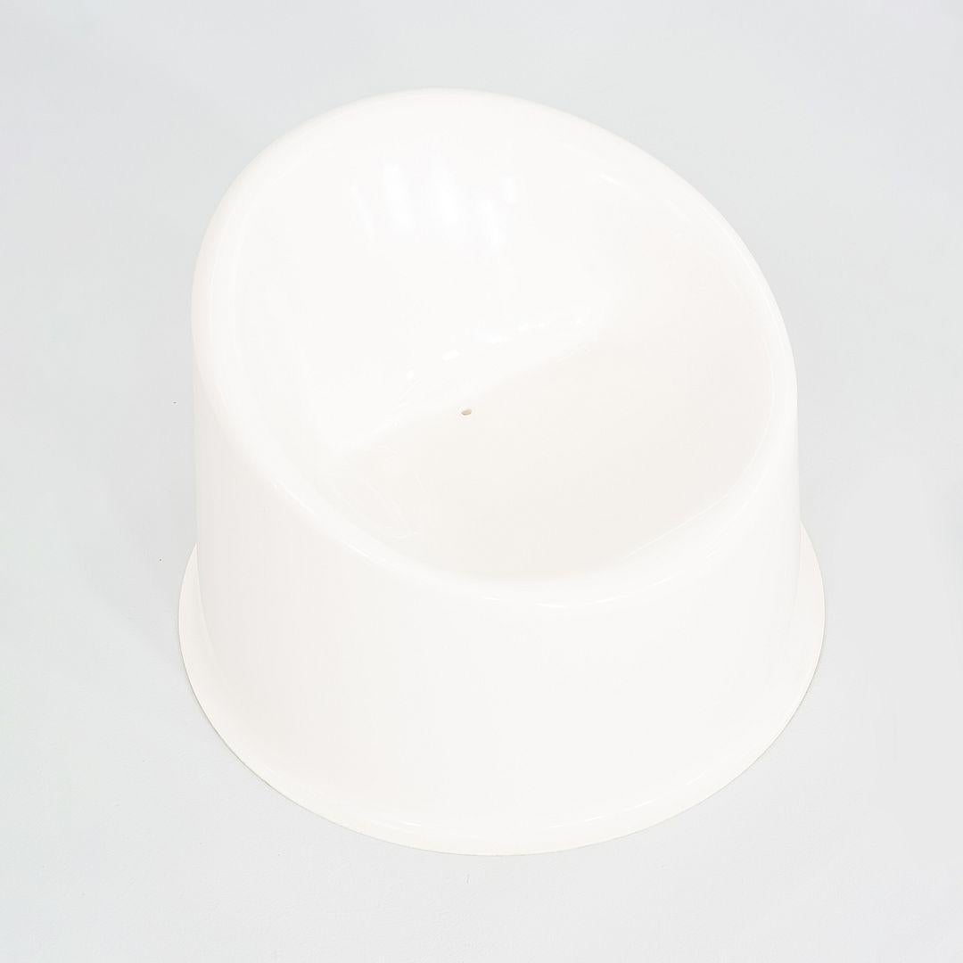 Modern 2024 Set of Four Verner Panton for Verpan Panto Pop Lounge Chairs in White For Sale