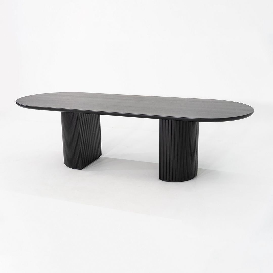 2024 Space Copenhagen para GUBI Mesa de comedor Moon Elíptica con base de columna en Bueno estado para la venta en Philadelphia, PA